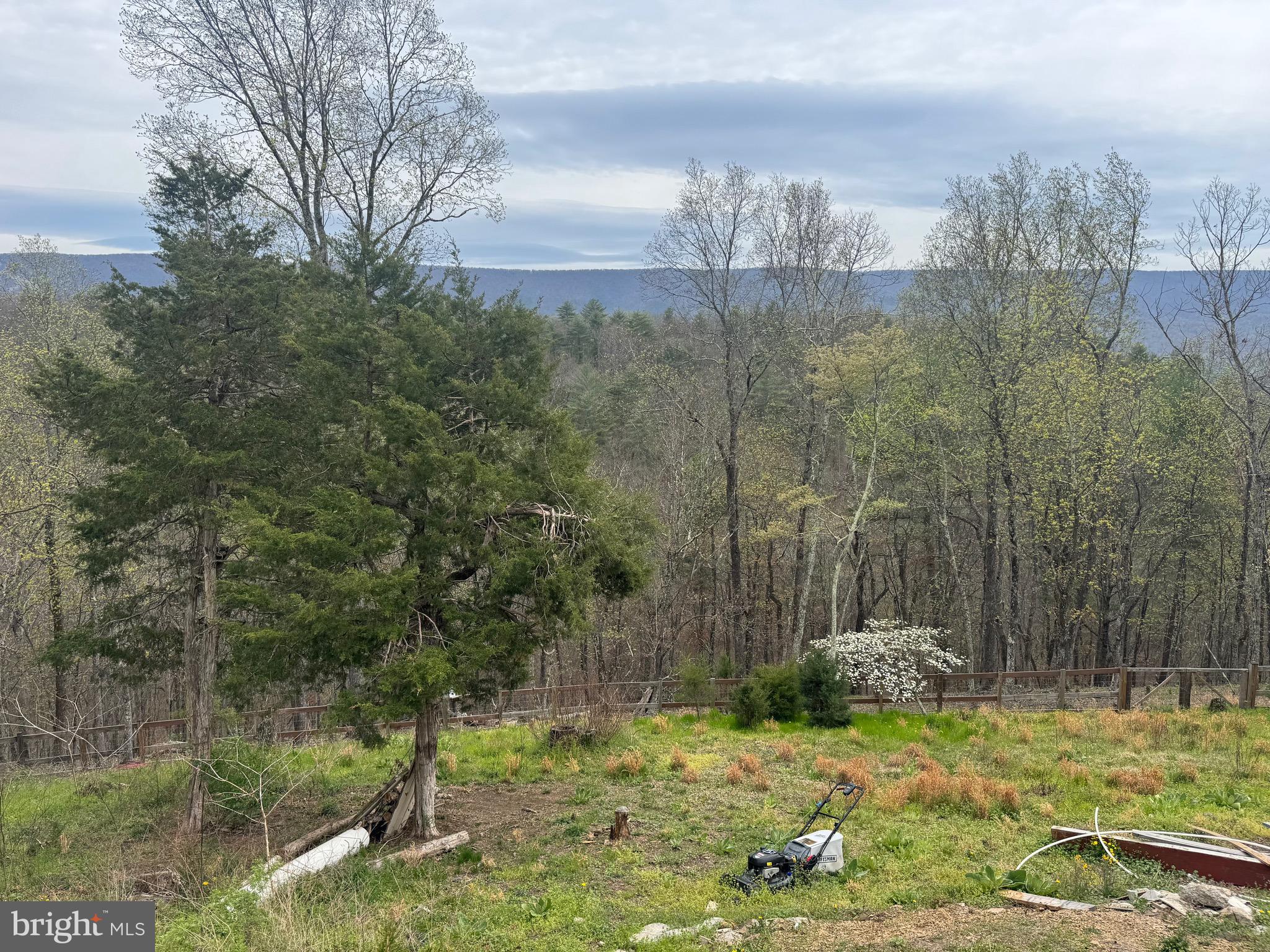 CEDAR RUN - Land