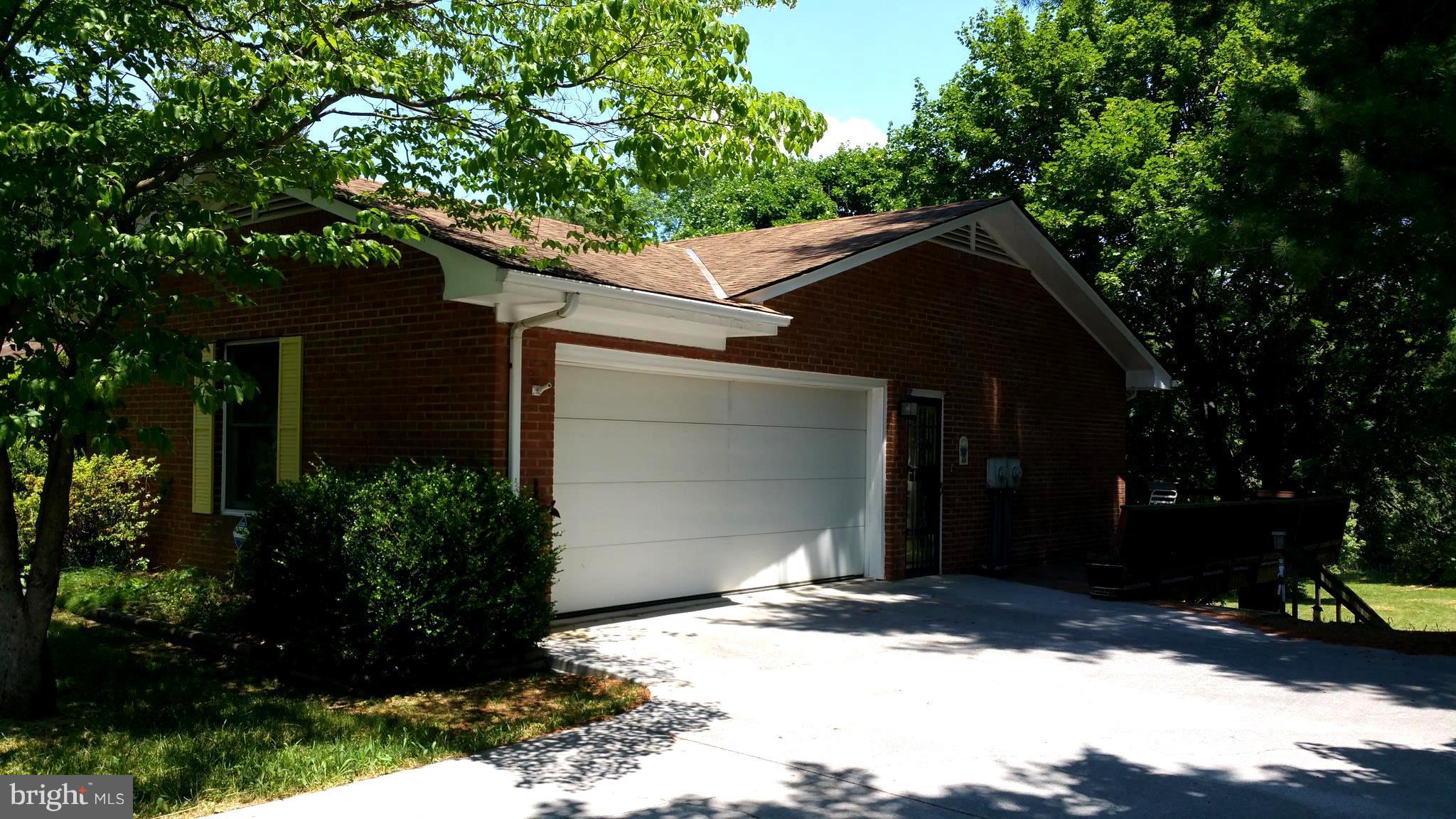 FAIRVIEW HEIGHTS - Residential Lease