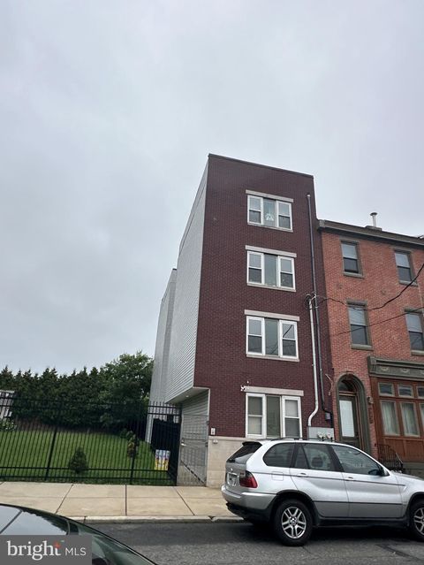 Homes For Sale - 811 N Franklin Street<br/> Philadelphia County, PHILADELPHIA, PA 19123