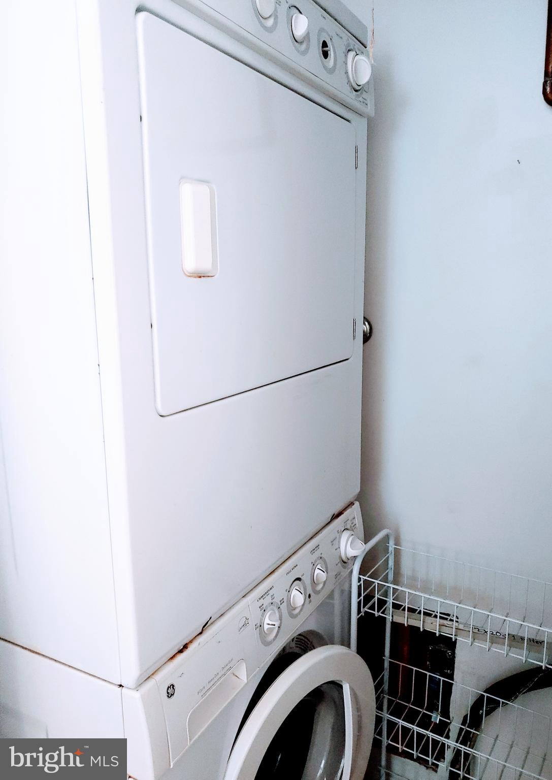 PEMBROOK VILLAGE - Residential Lease