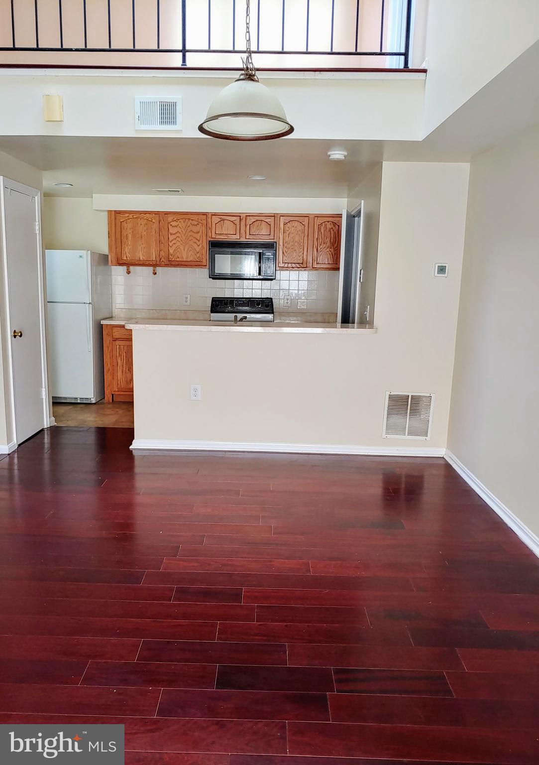 PEMBROOK VILLAGE - Residential Lease