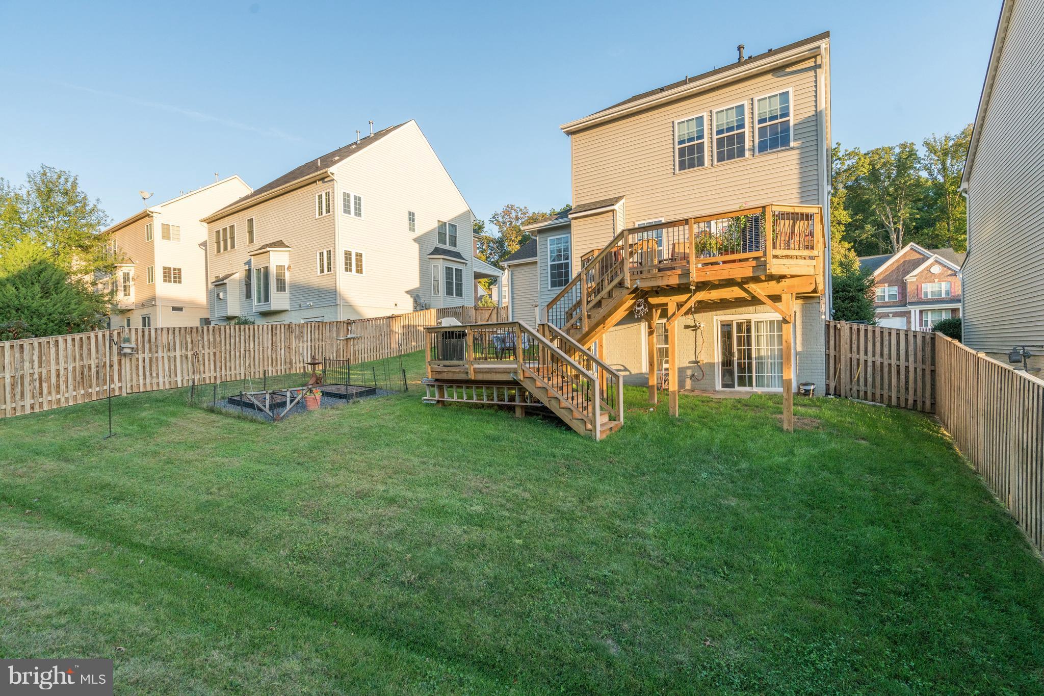 COLES RUN MANOR - Residential