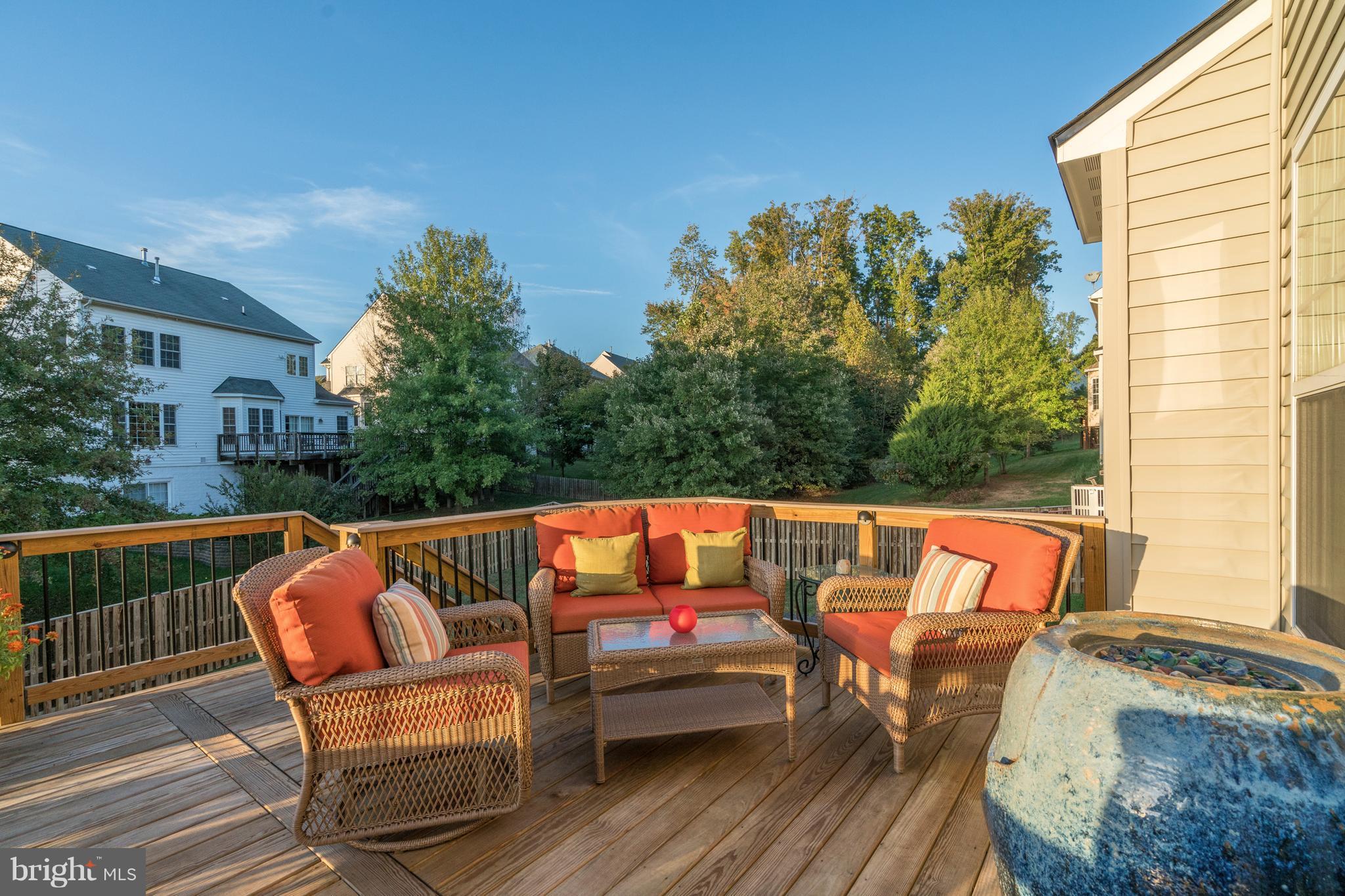 COLES RUN MANOR - Residential