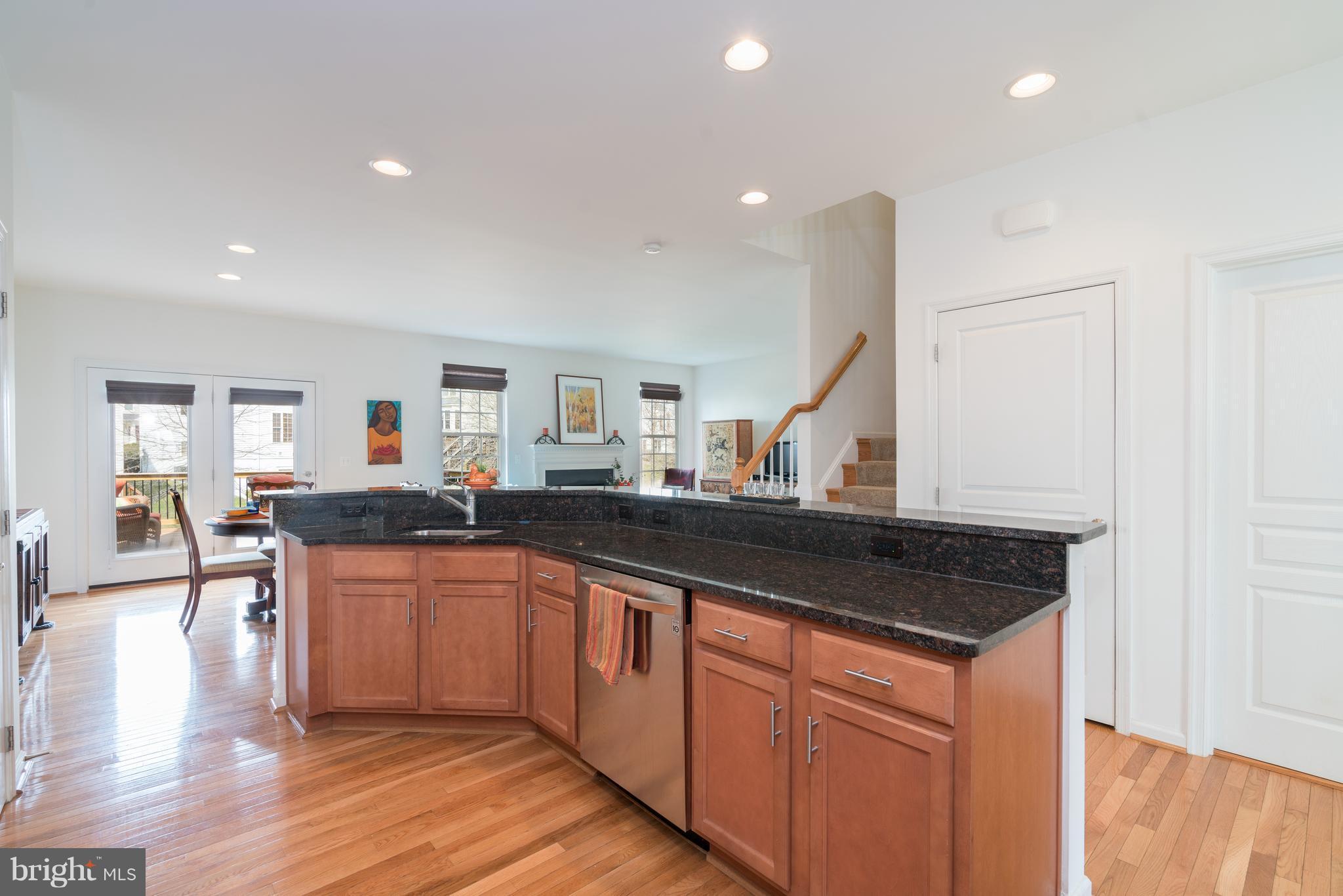 COLES RUN MANOR - Residential