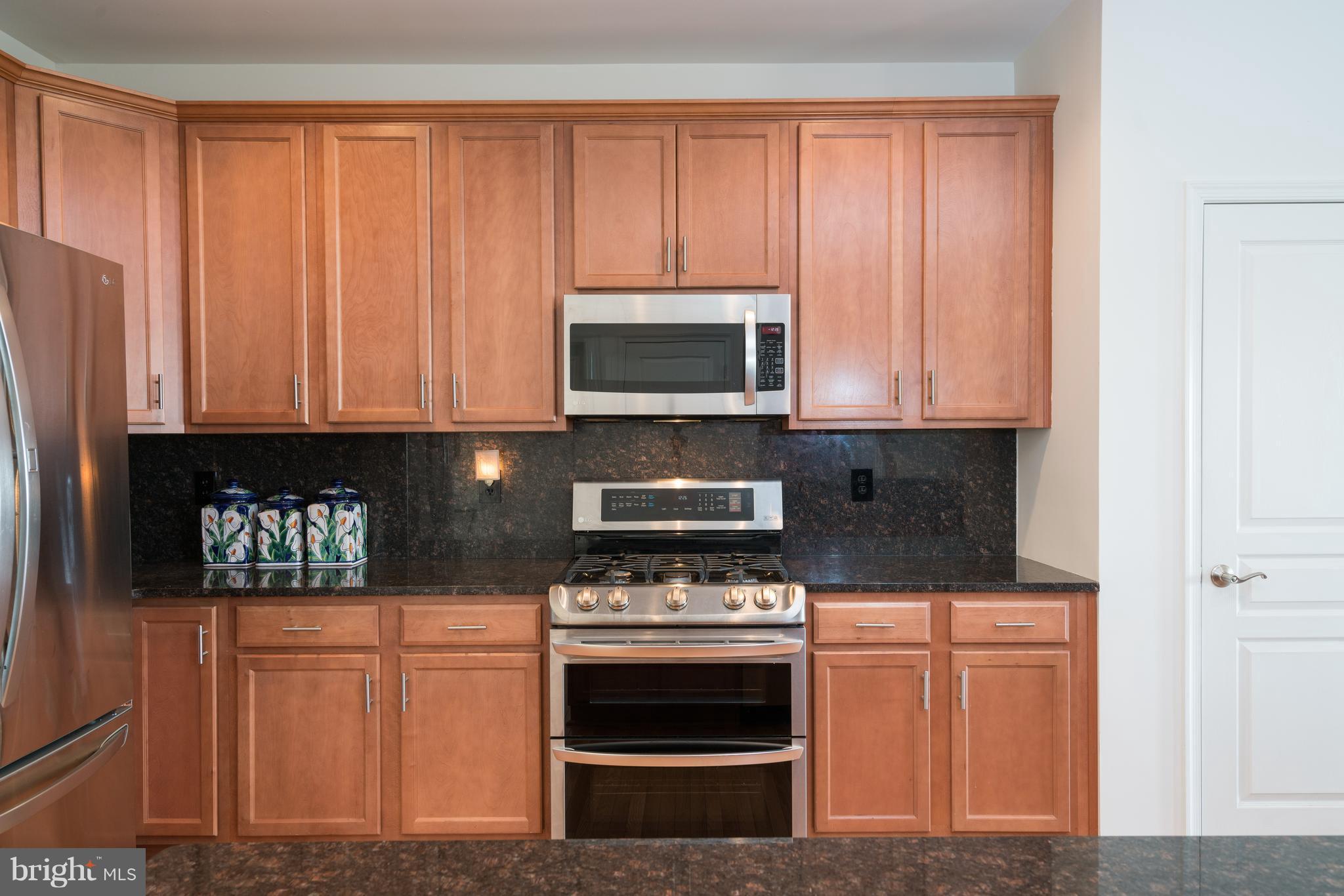 COLES RUN MANOR - Residential