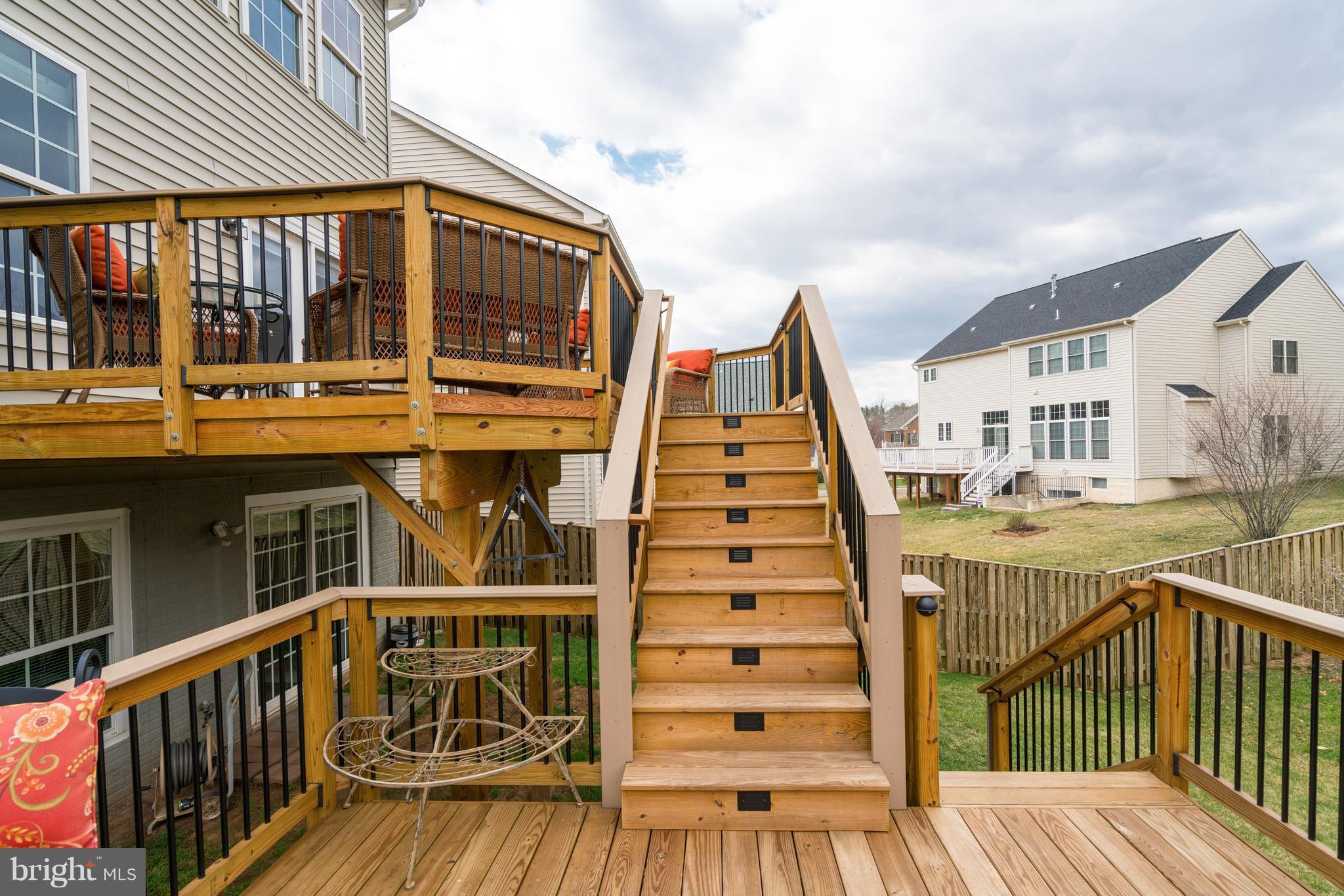 COLES RUN MANOR - Residential