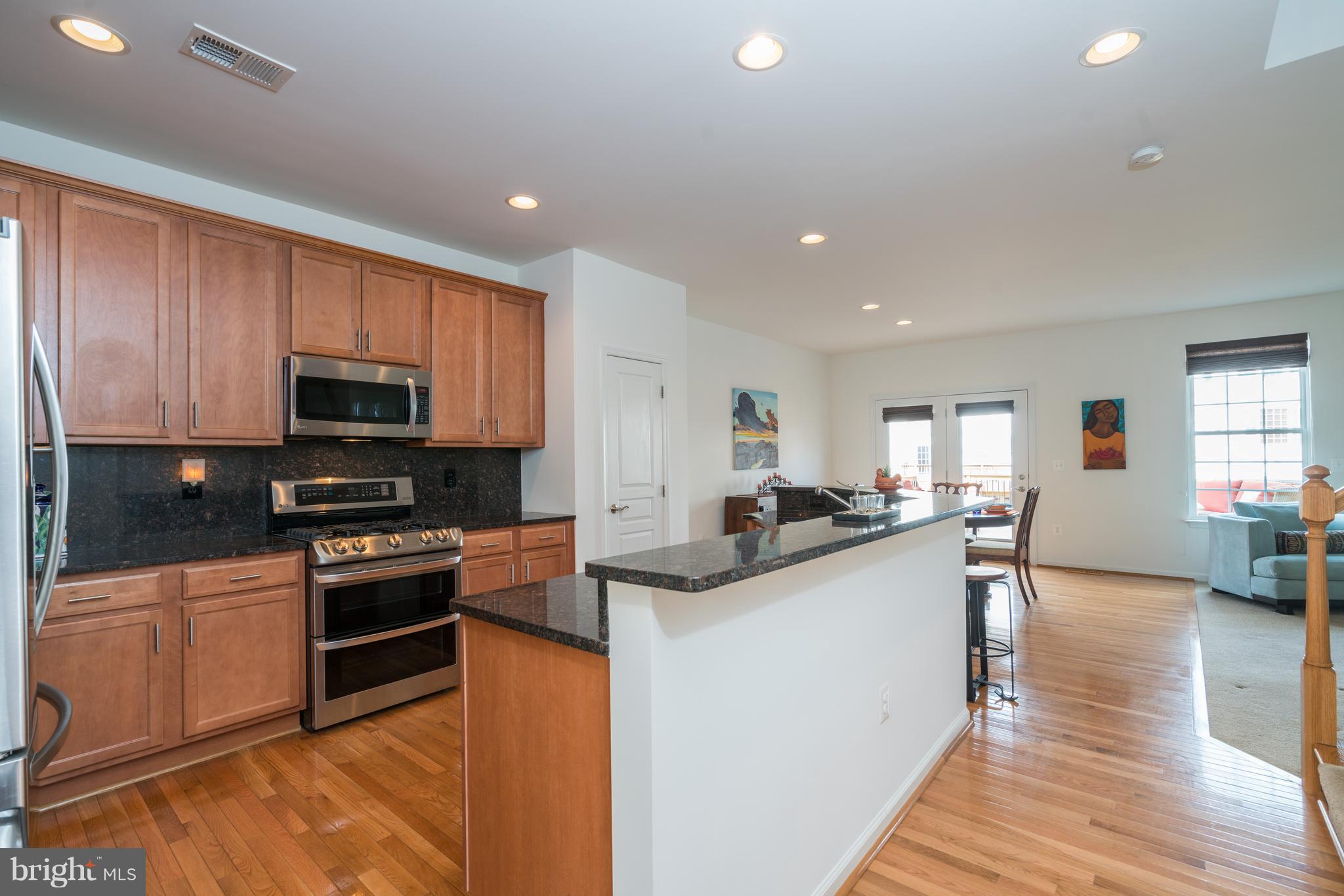 COLES RUN MANOR - Residential