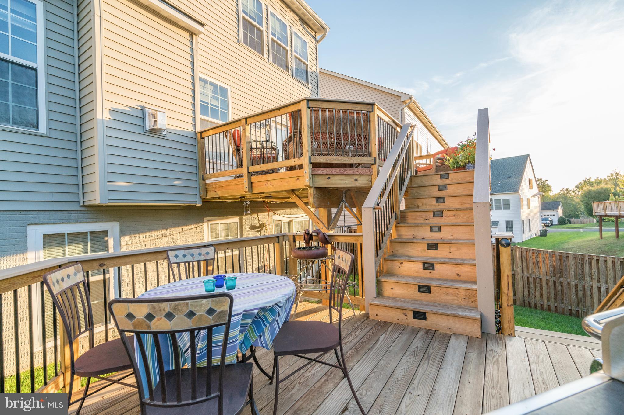 COLES RUN MANOR - Residential