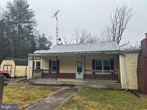 Homes For Sale - 2303 Chestnut Grove Road<br/> SHARPSBURG, MD 21782