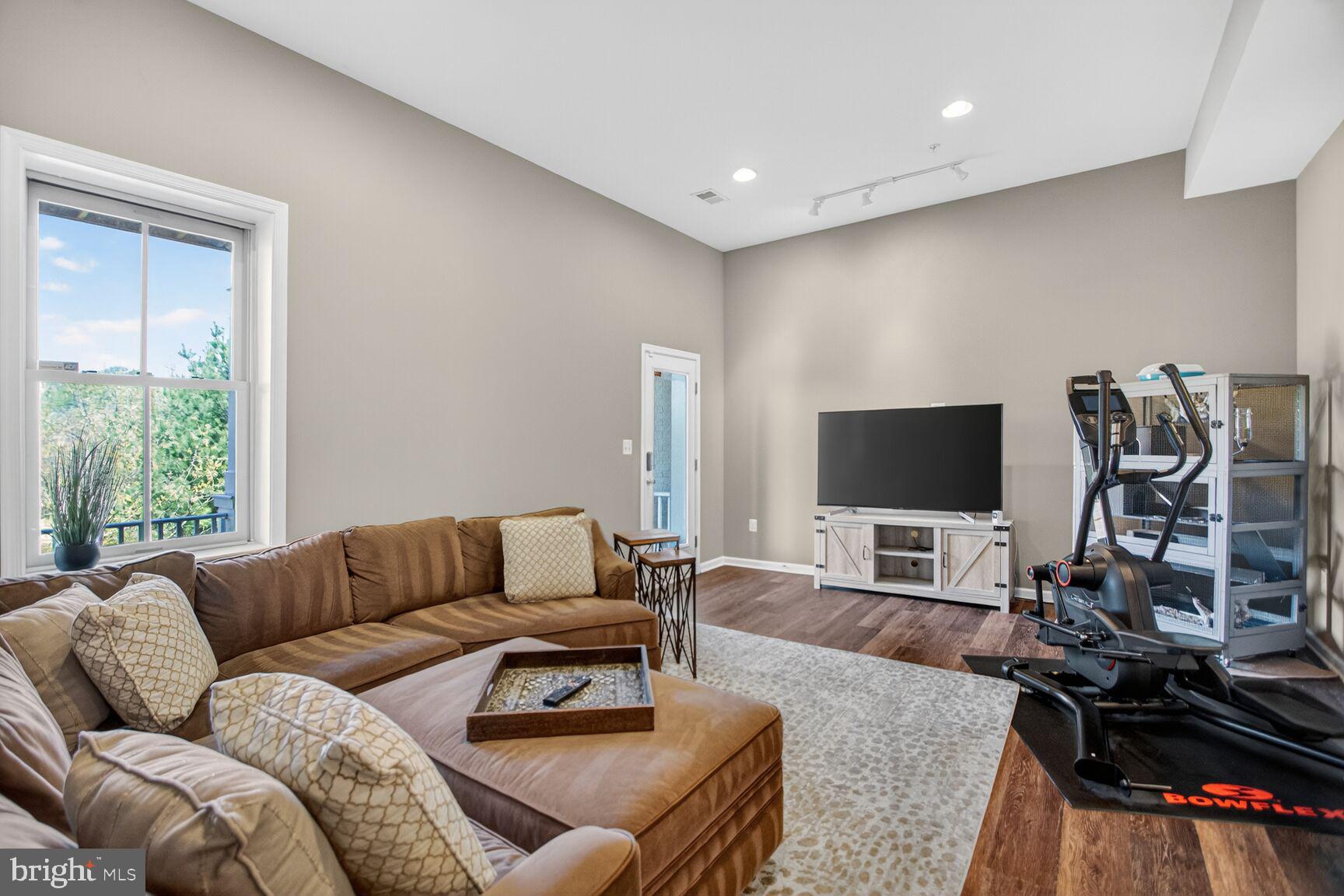 MAPLE LAWN - Residential