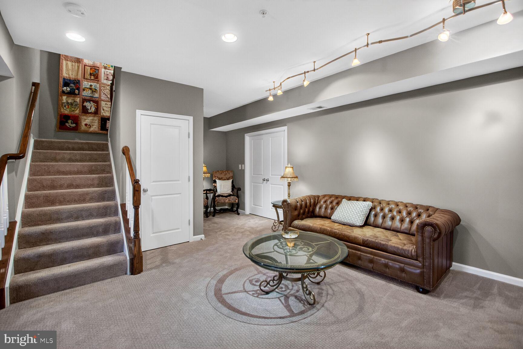 MAPLE LAWN - Residential