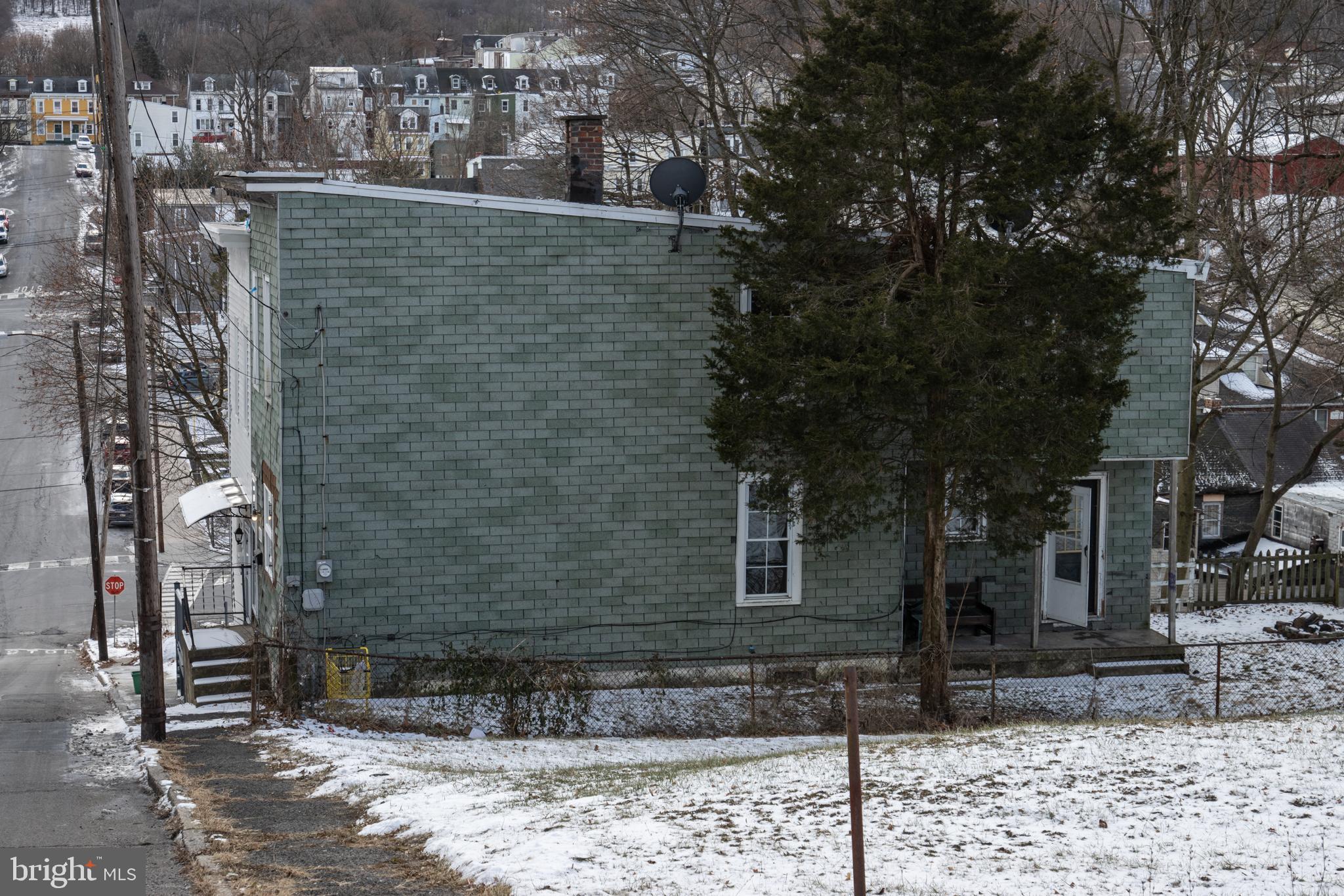 POTTSVILLE - Residential