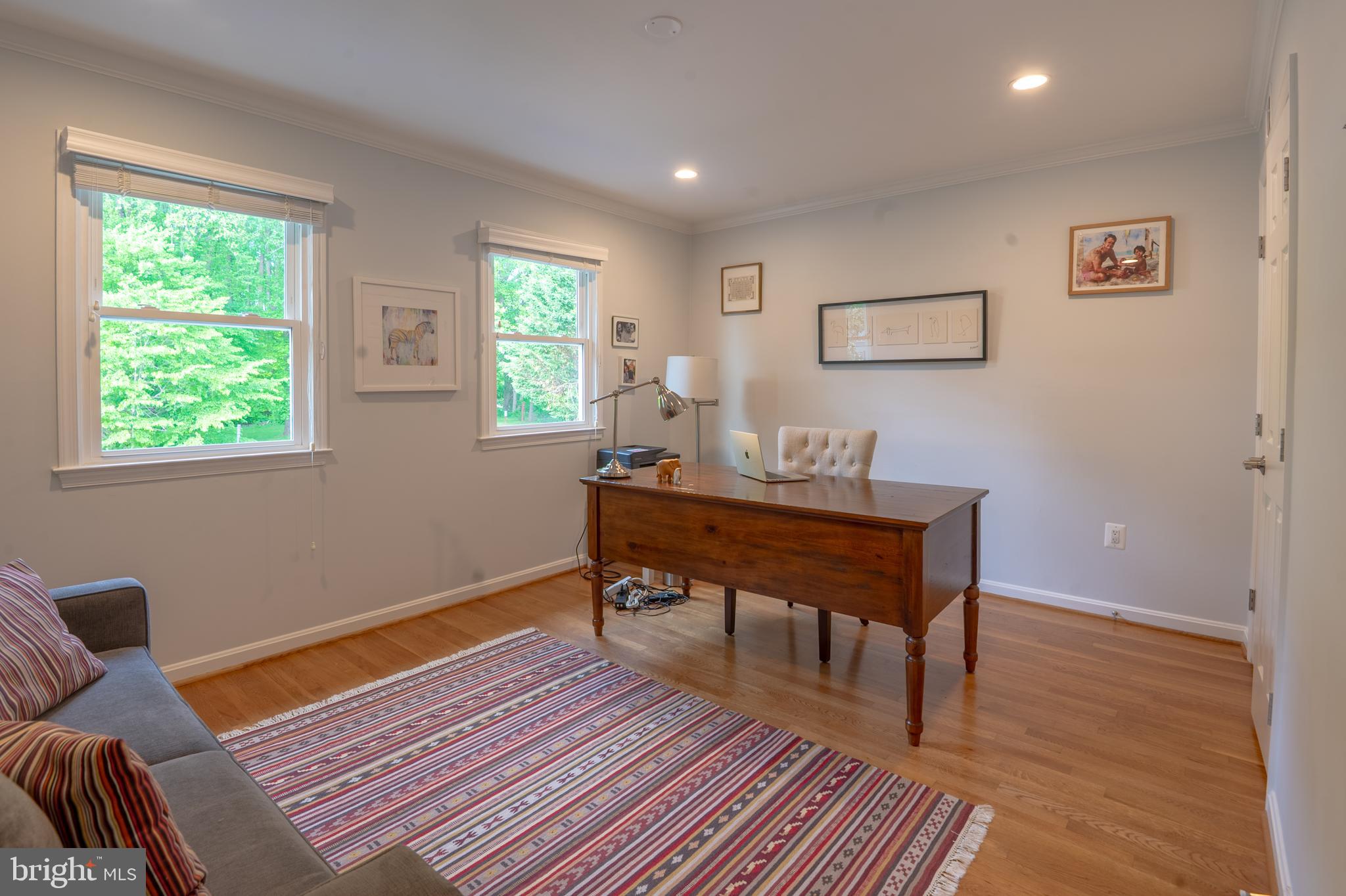 MCLEAN KNOLLS - Residential