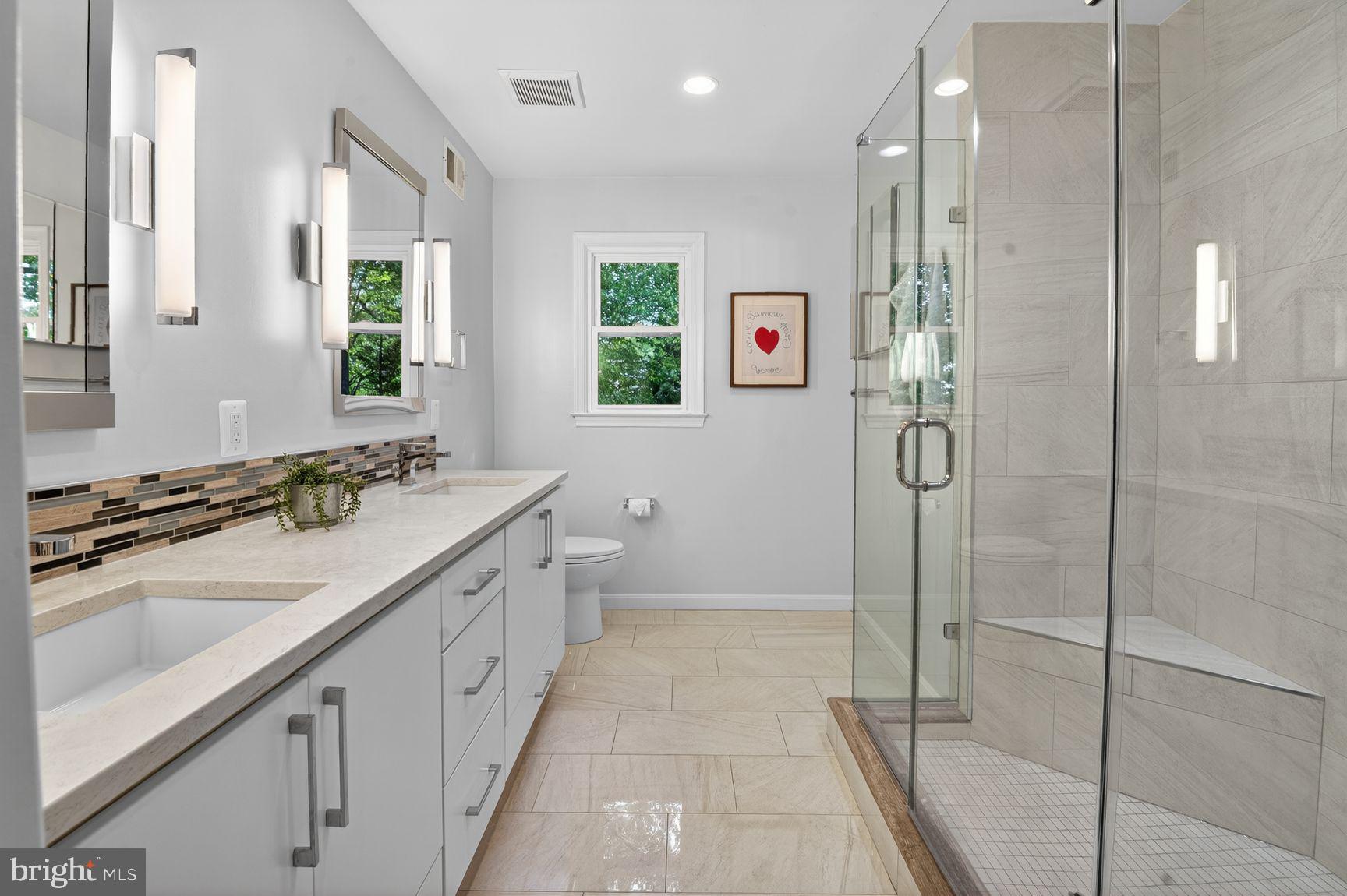 MCLEAN KNOLLS - Residential