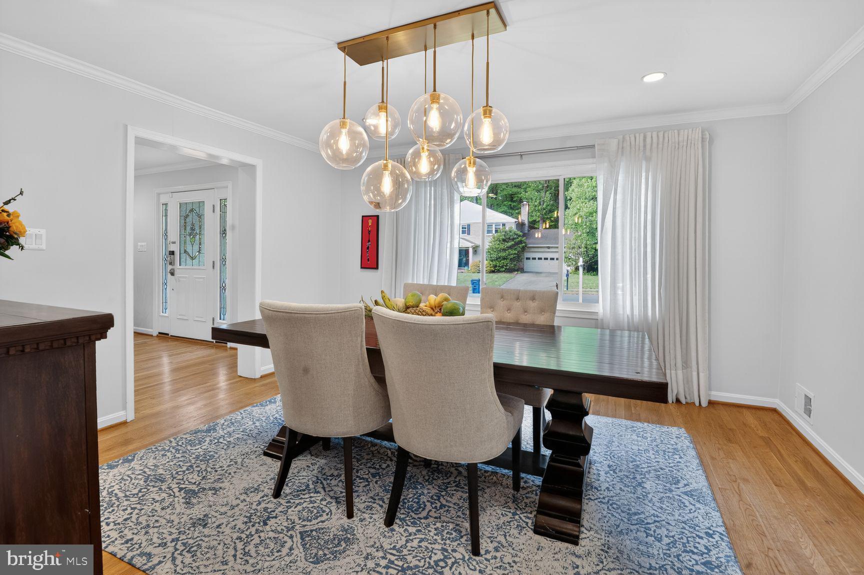 MCLEAN KNOLLS - Residential