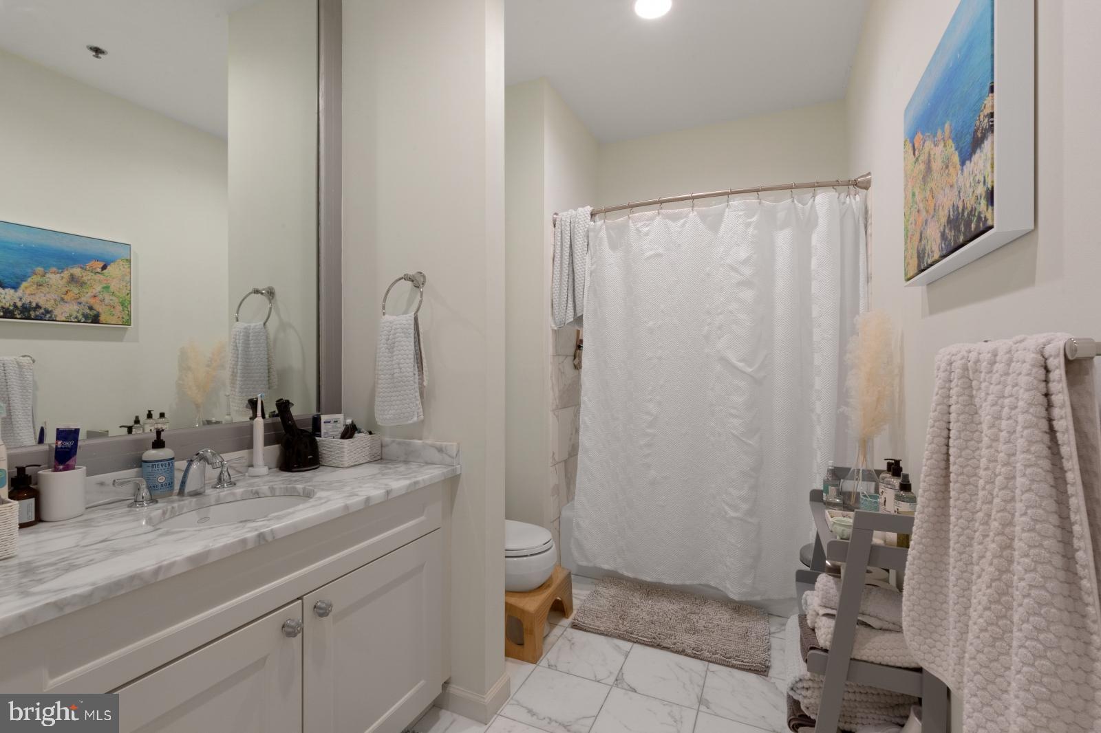 OLD CITY - Residential Lease