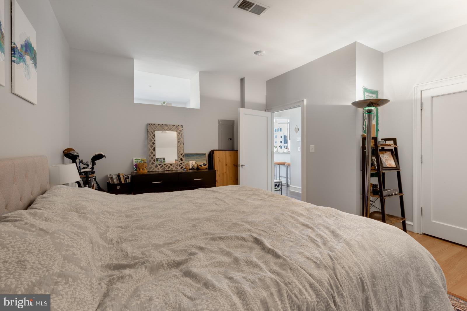 OLD CITY - Residential Lease