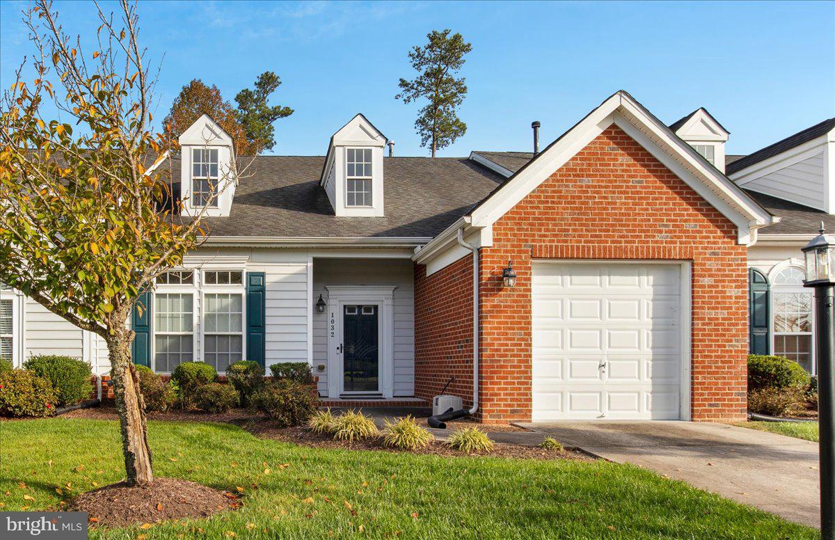 VILLAGES AT THE CROSSING - Residential