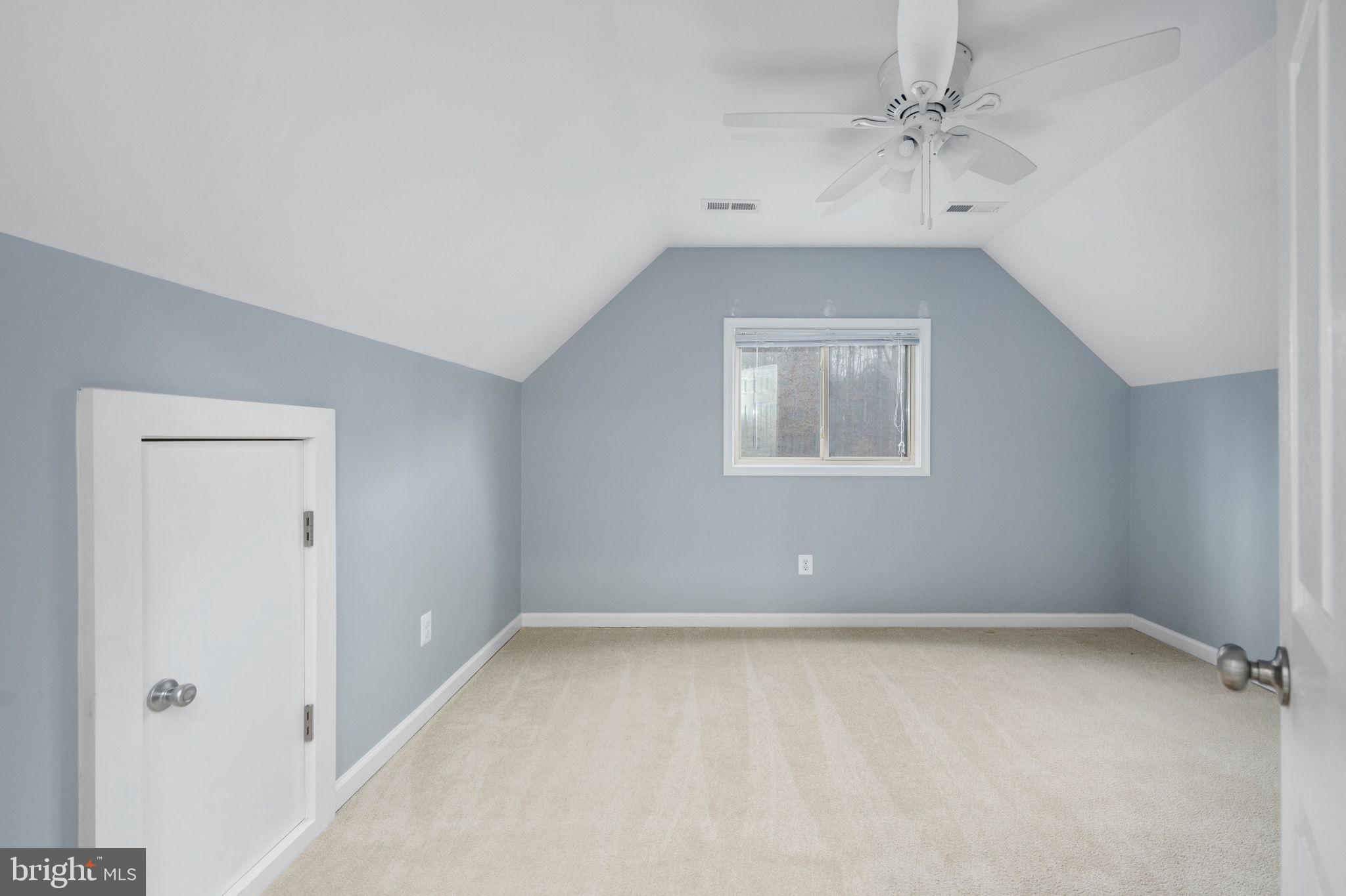 HORSESHOE COVE - Residential