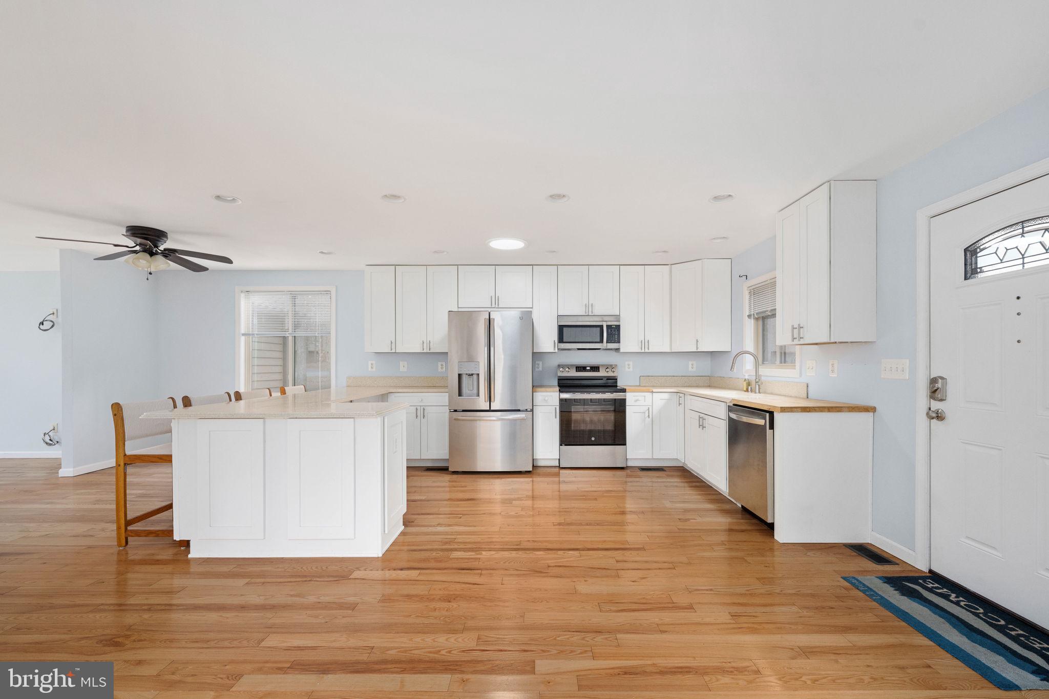 HORSESHOE COVE - Residential