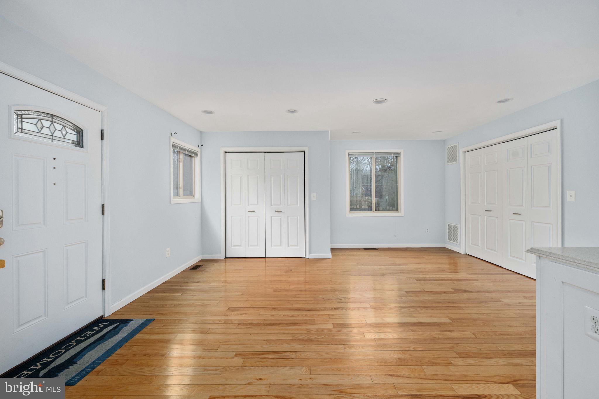 HORSESHOE COVE - Residential