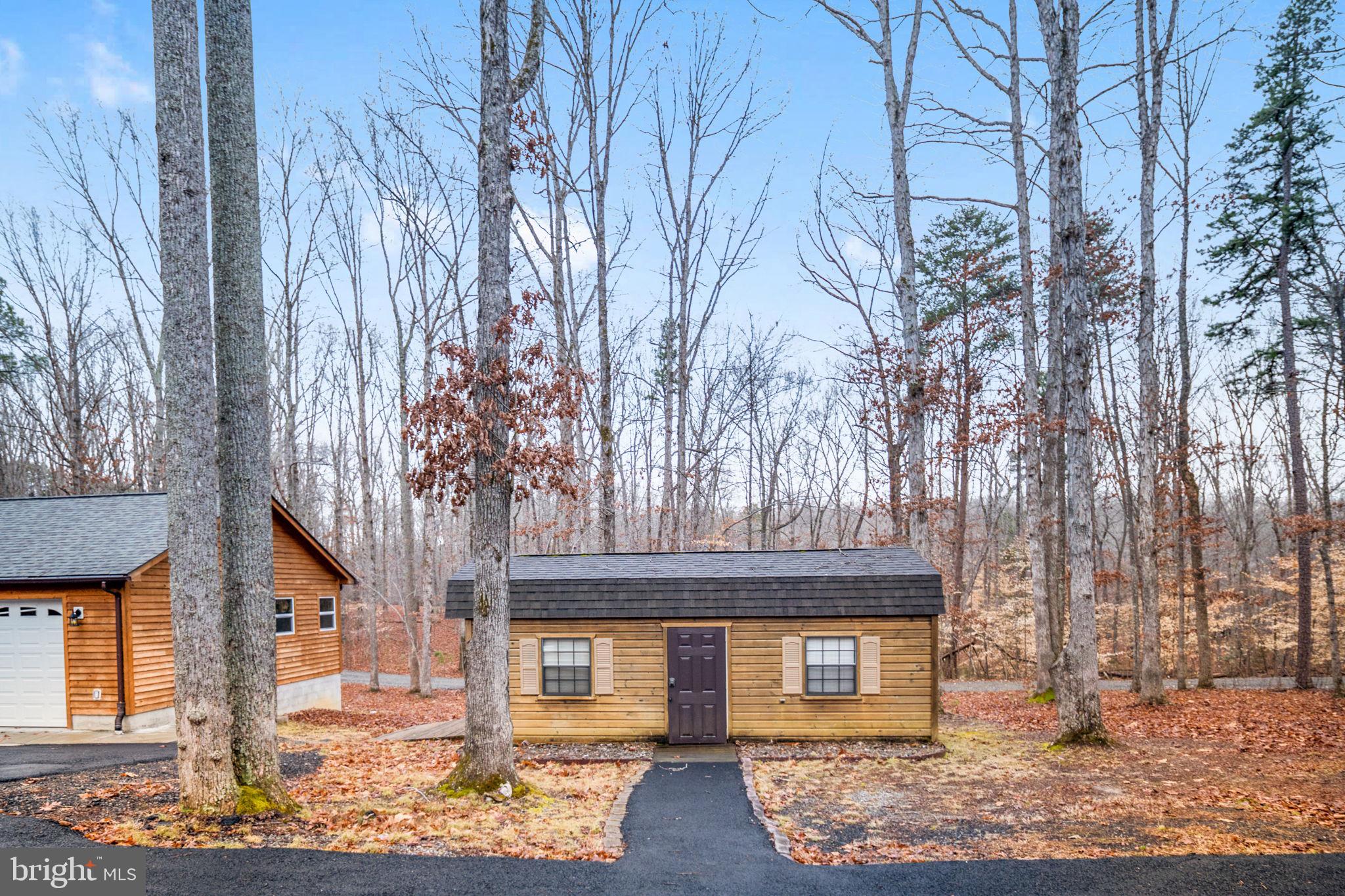 HORSESHOE COVE - Residential