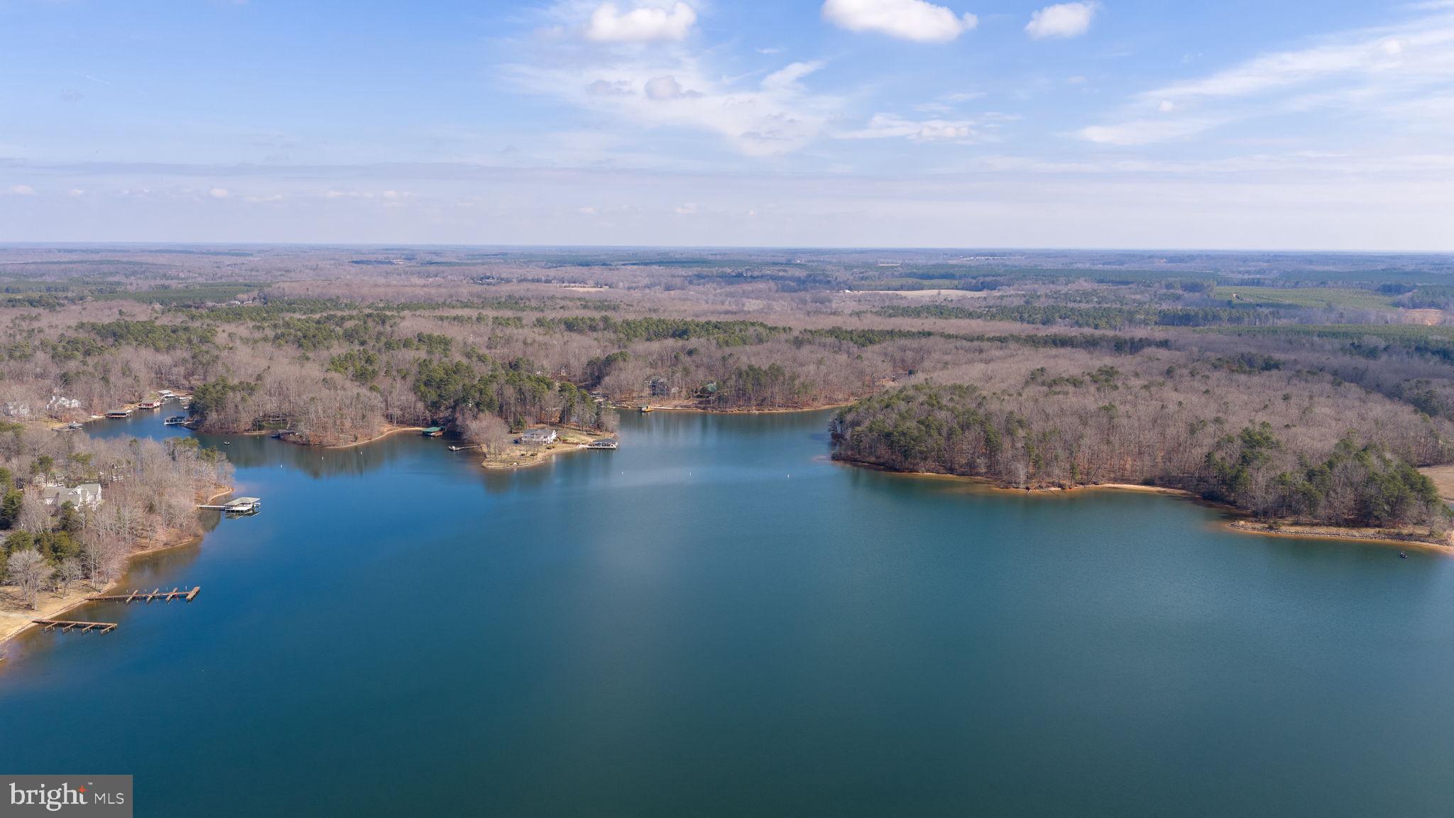 HORSESHOE COVE - Residential