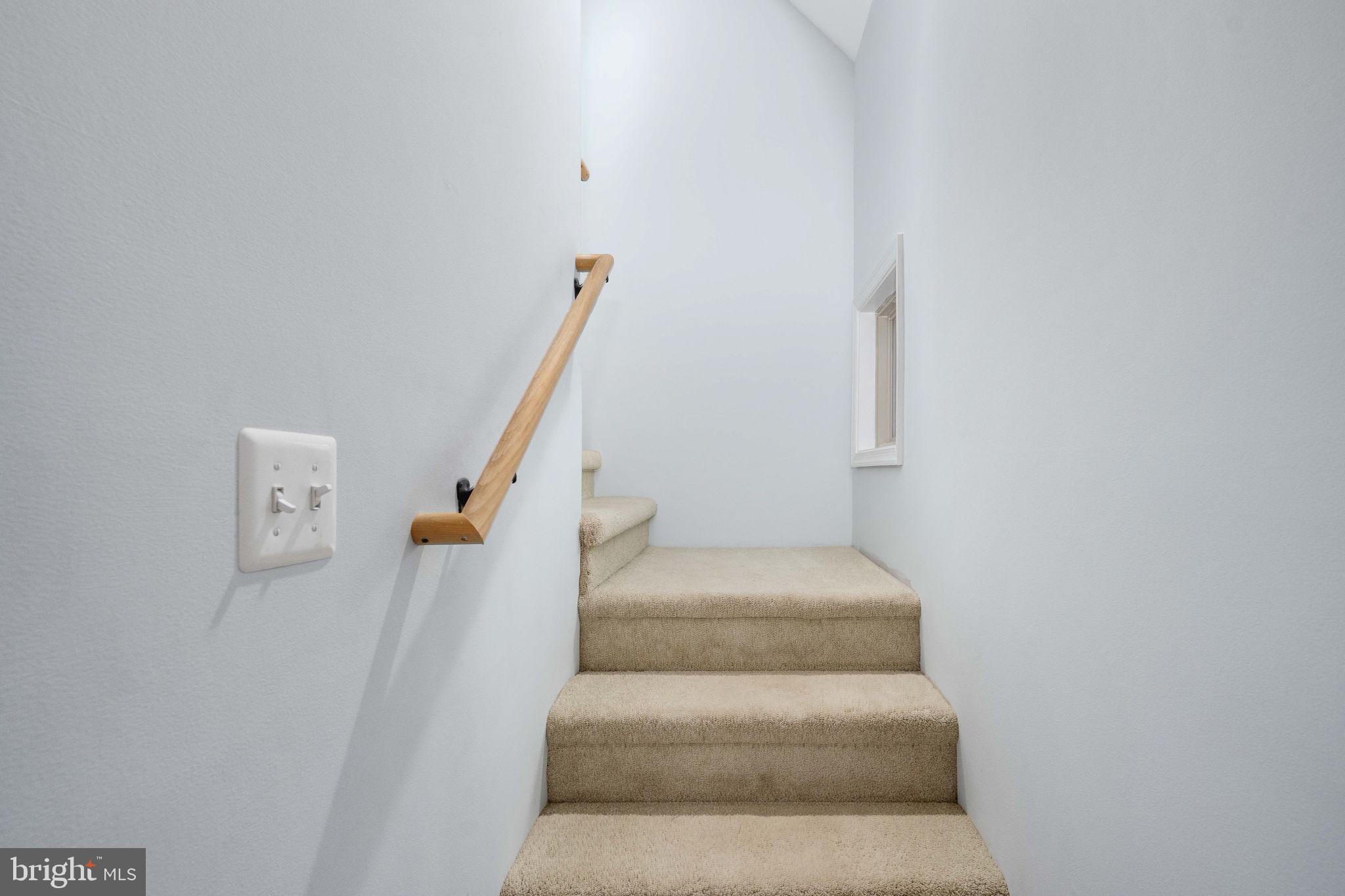 HORSESHOE COVE - Residential