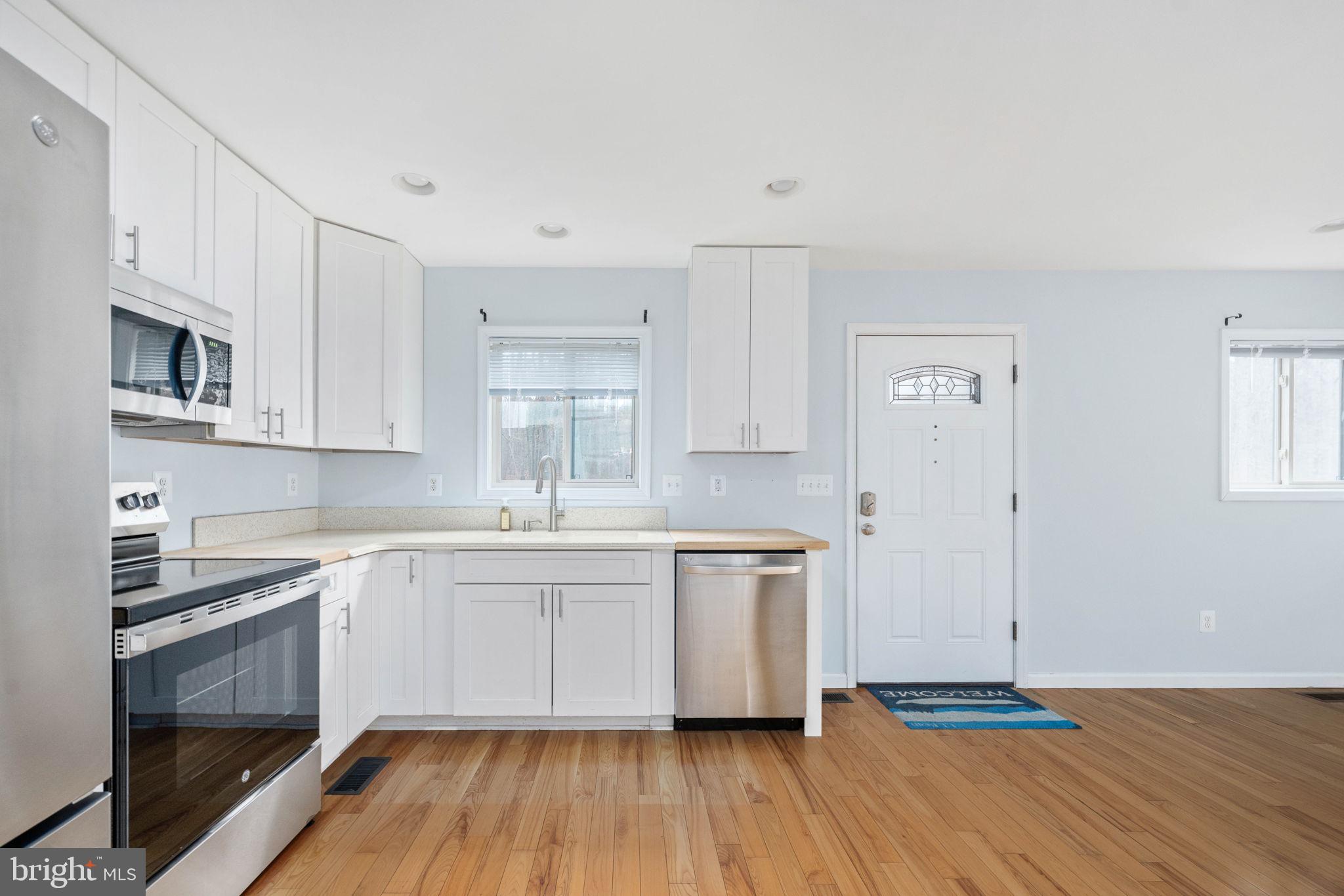 HORSESHOE COVE - Residential