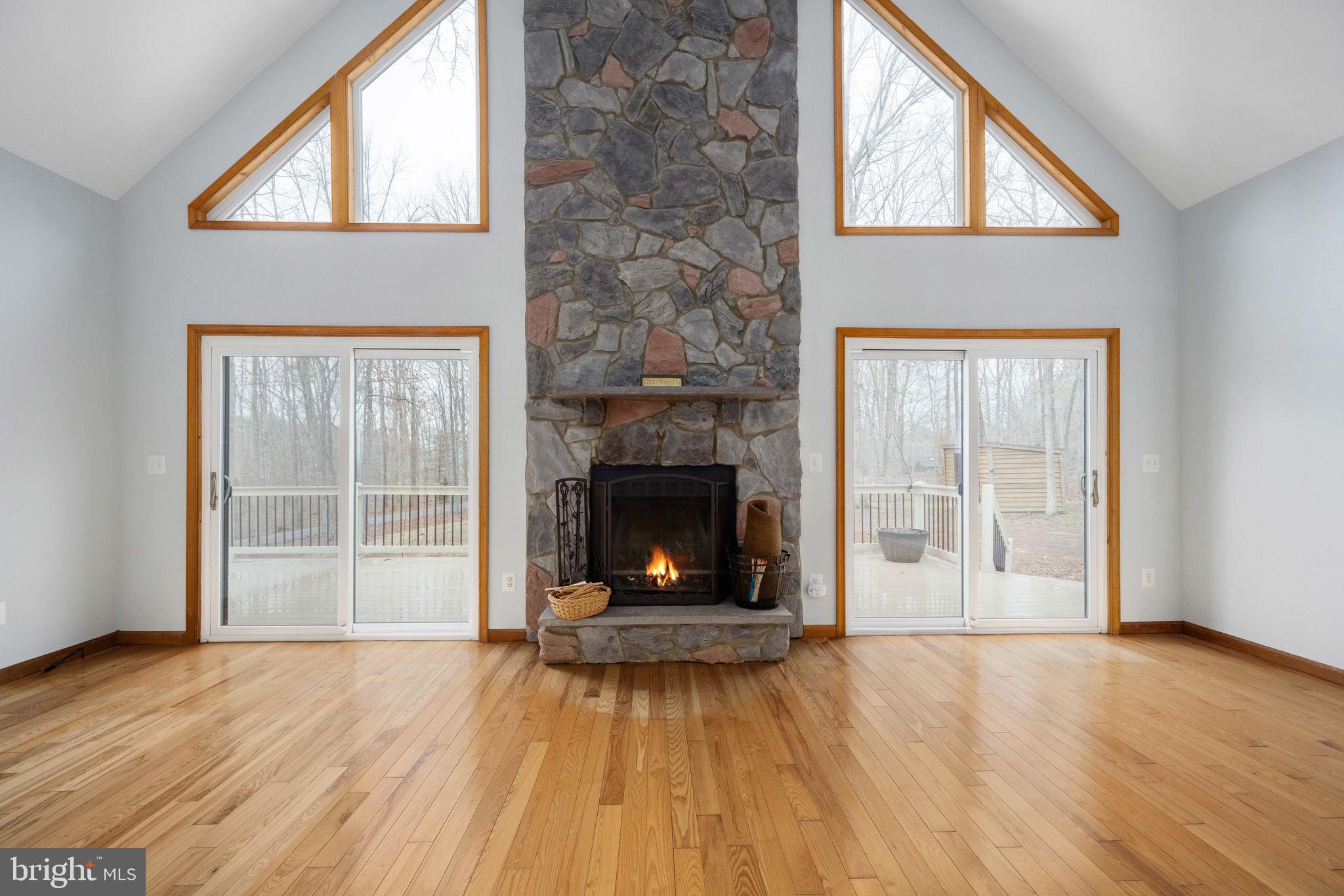 HORSESHOE COVE - Residential