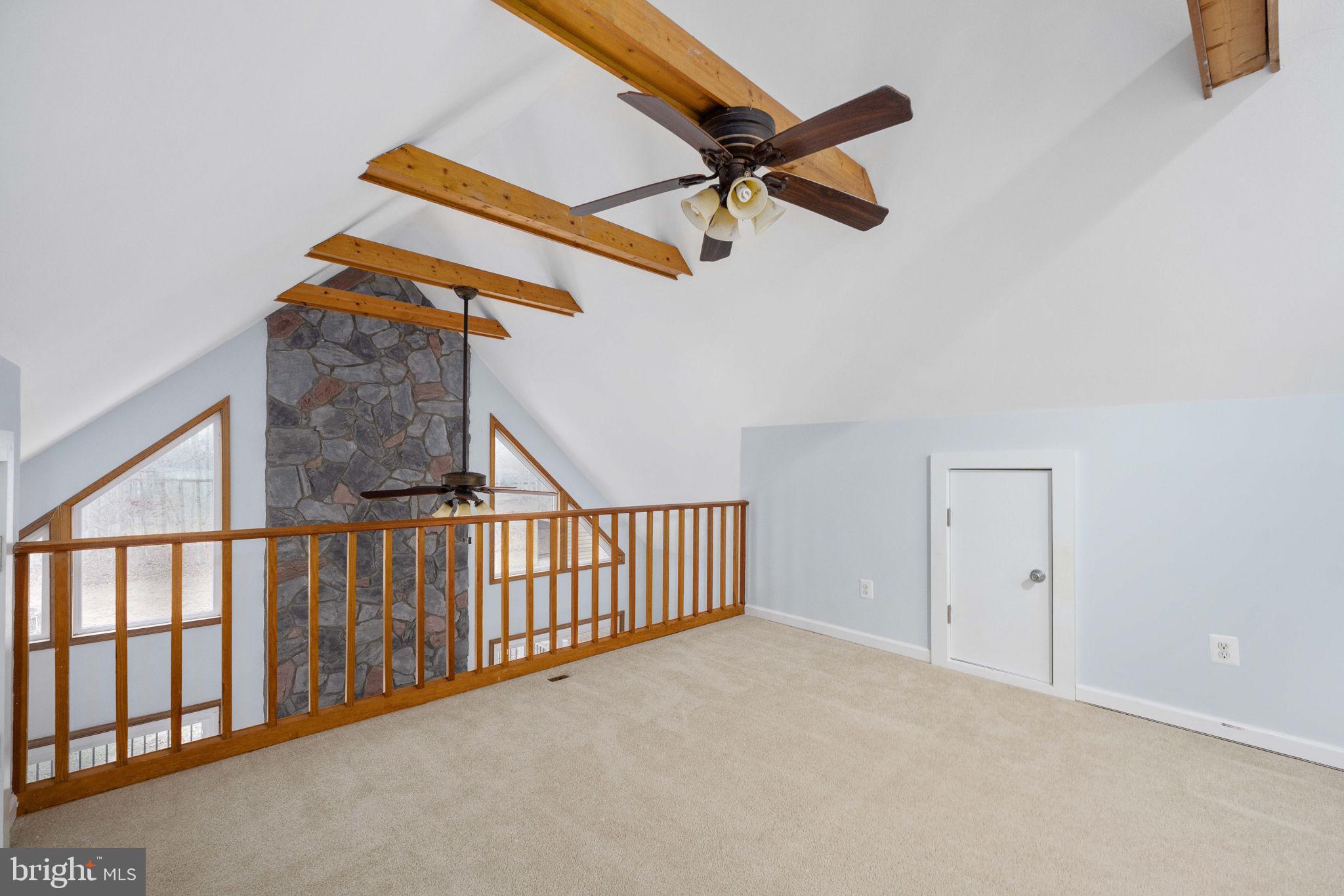 HORSESHOE COVE - Residential