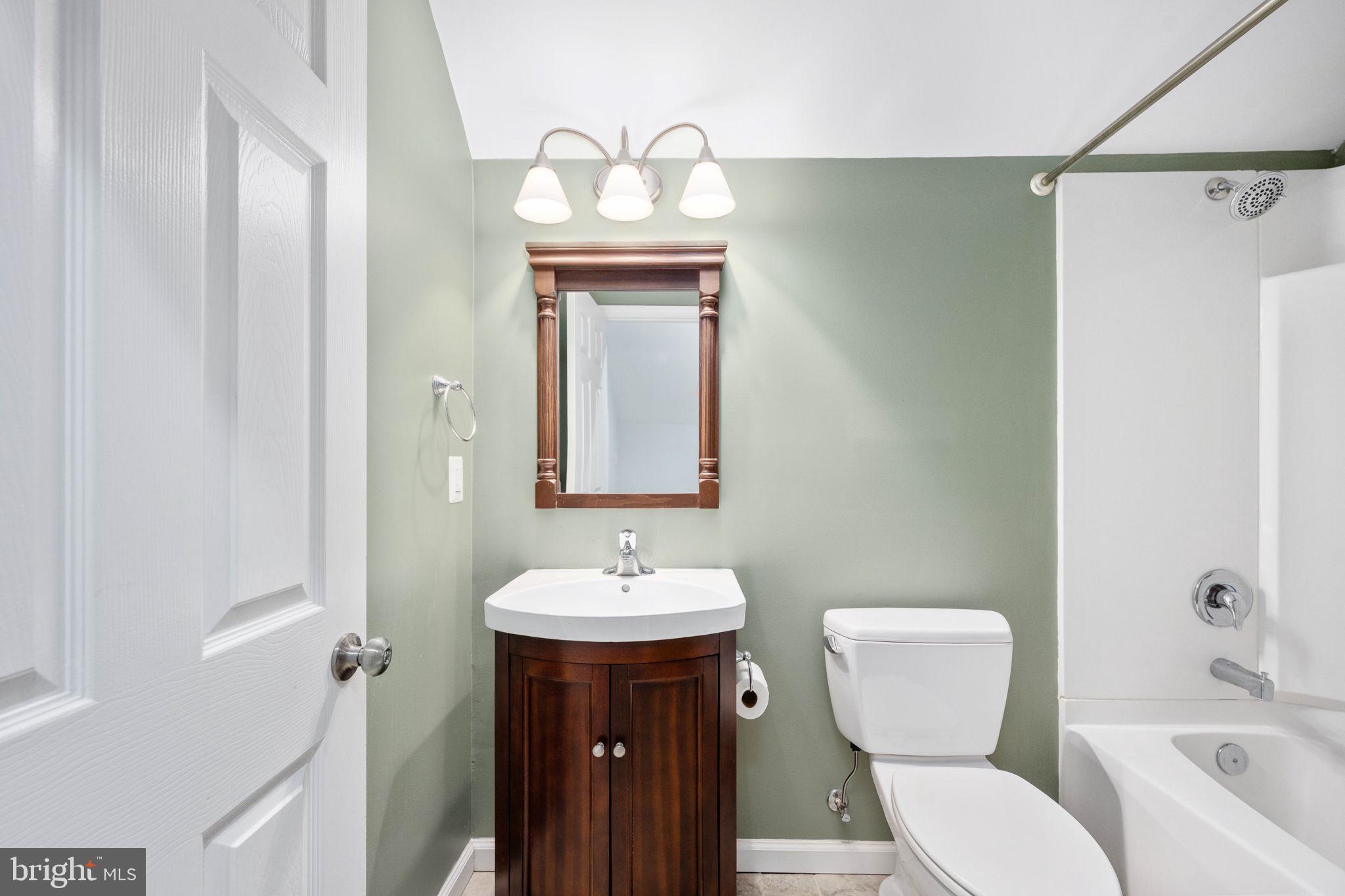 HORSESHOE COVE - Residential