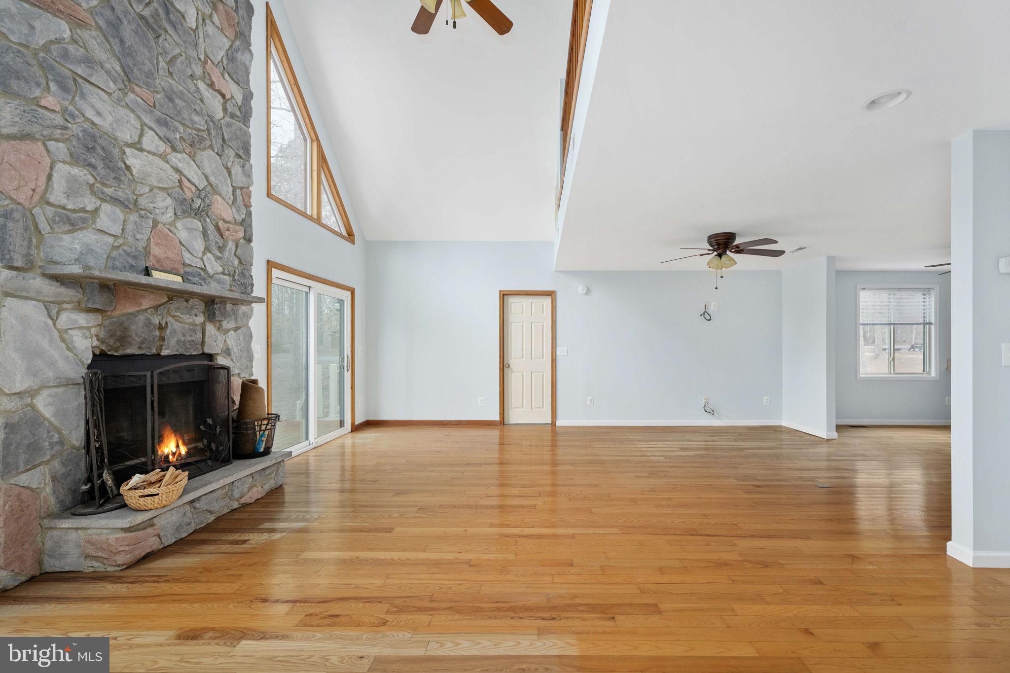 HORSESHOE COVE - Residential