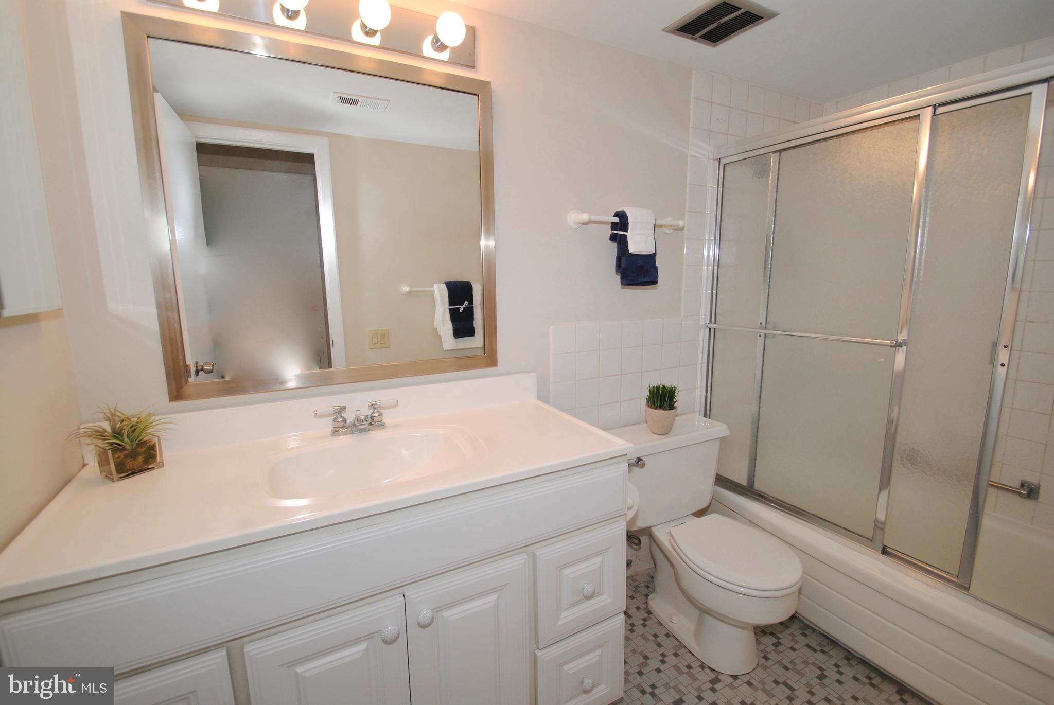 SEVERN HOUSE - Residential