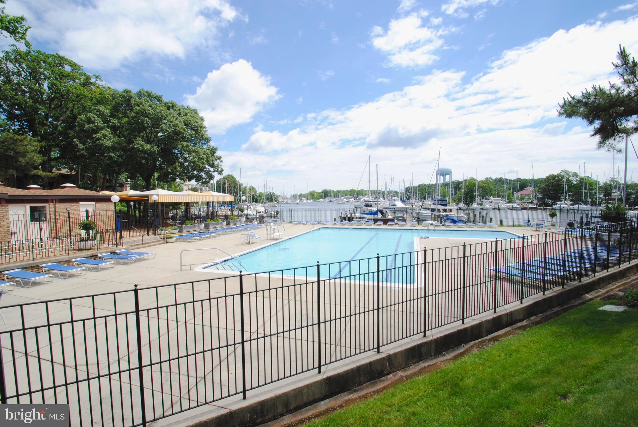 SEVERN HOUSE - Residential