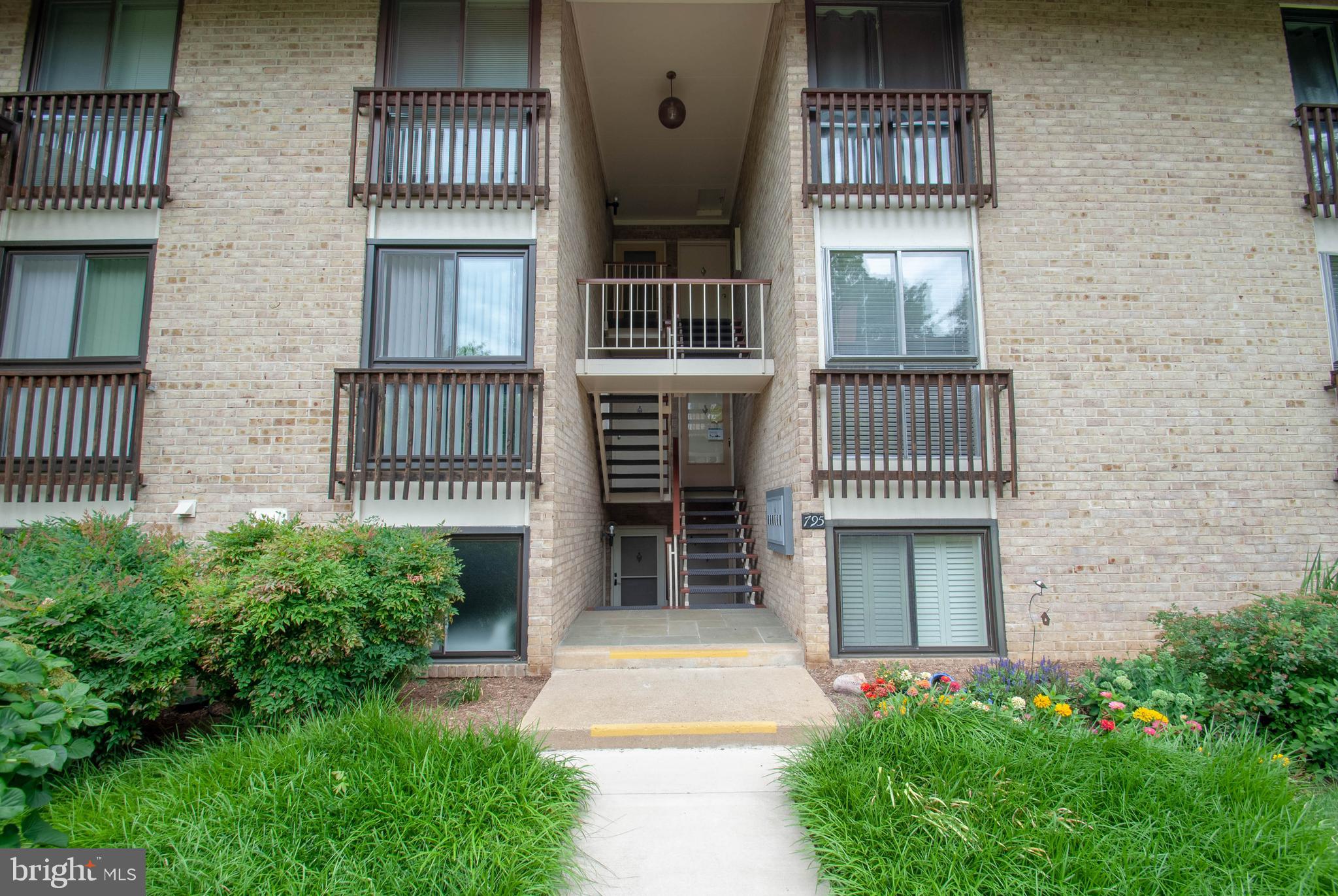 SEVERN HOUSE - Residential