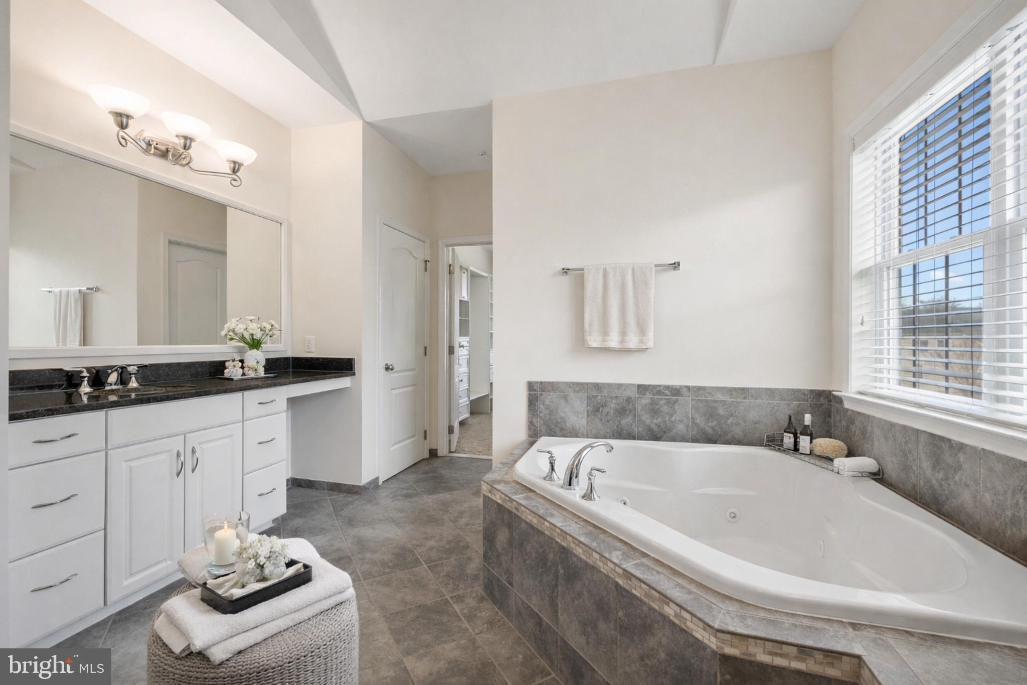 MARLBORO RIDGE - Residential