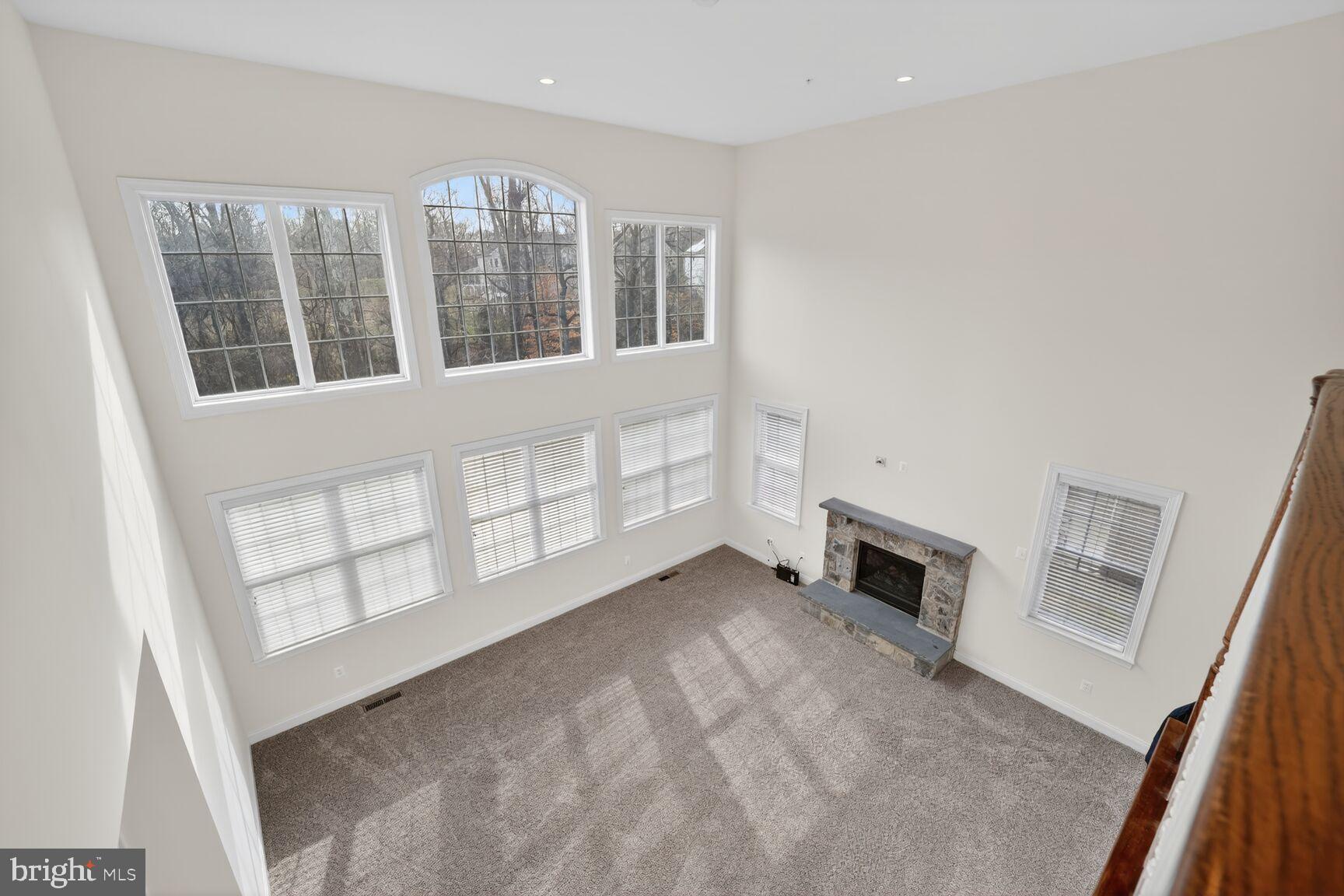 MARLBORO RIDGE - Residential