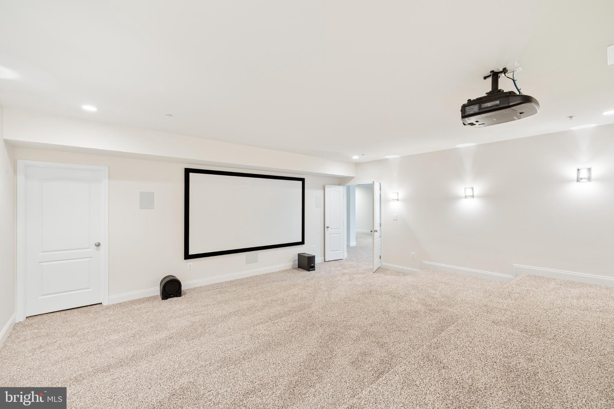 MARLBORO RIDGE - Residential