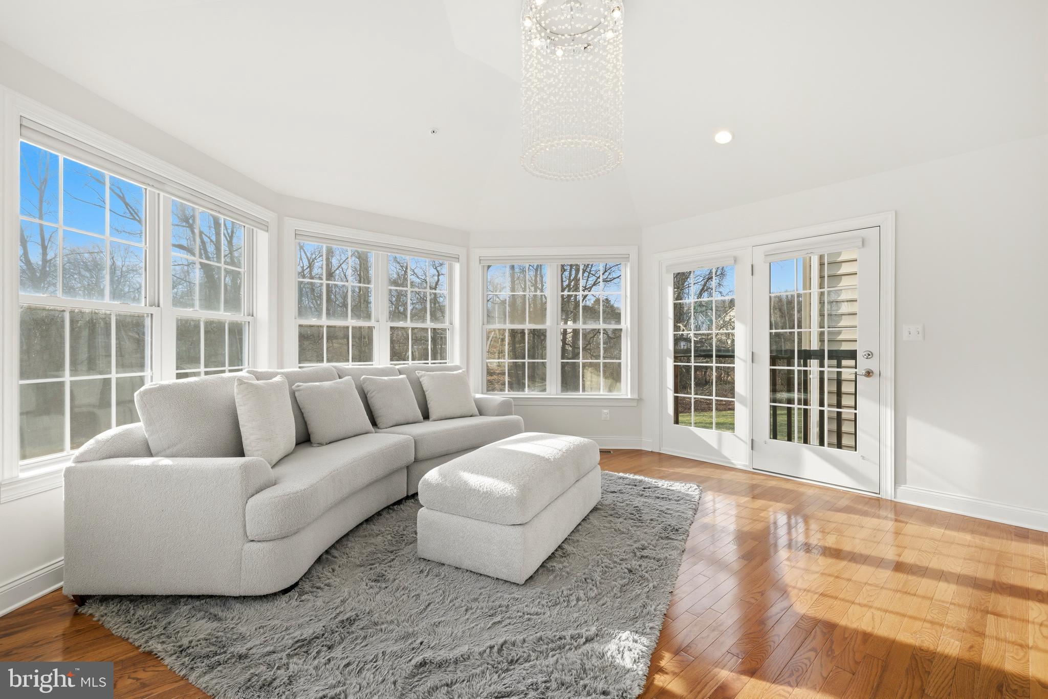 MARLBORO RIDGE - Residential