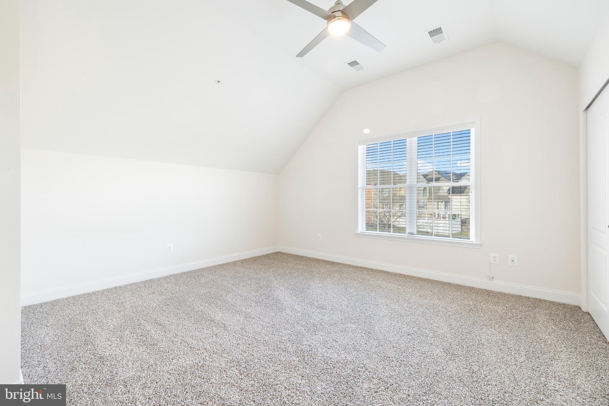 MARLBORO RIDGE - Residential