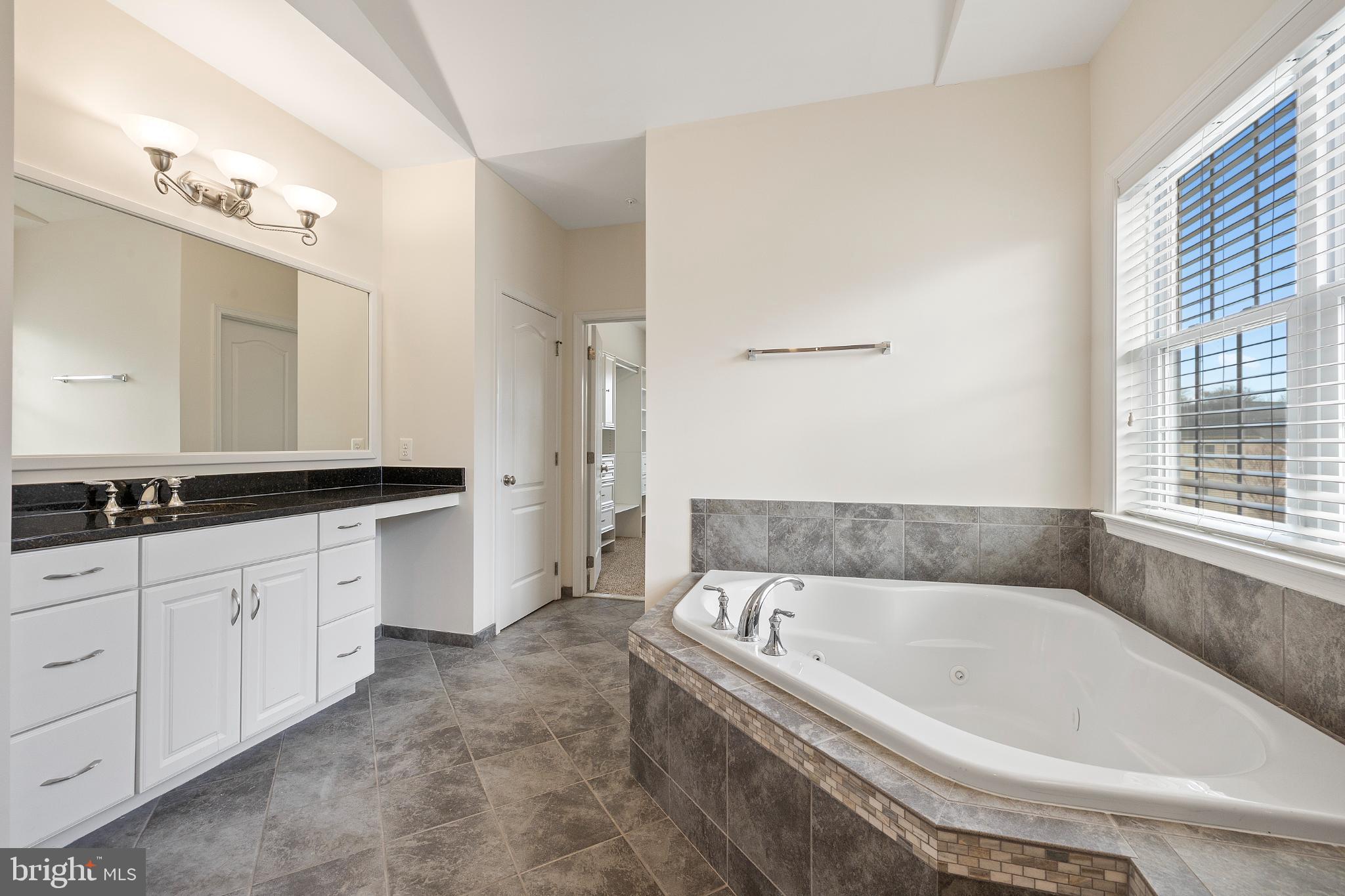 MARLBORO RIDGE - Residential