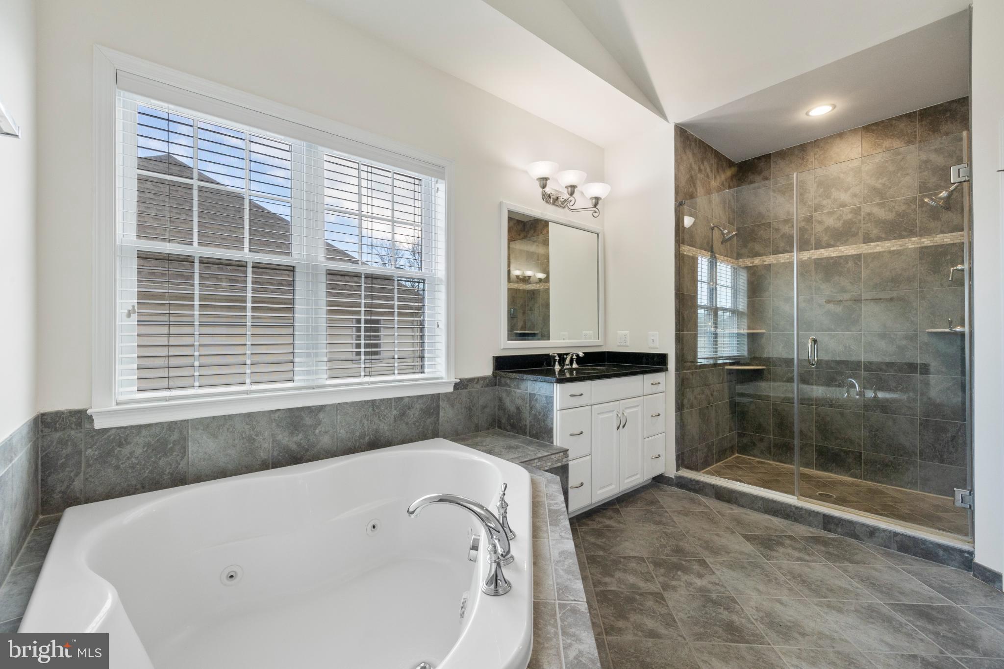 MARLBORO RIDGE - Residential