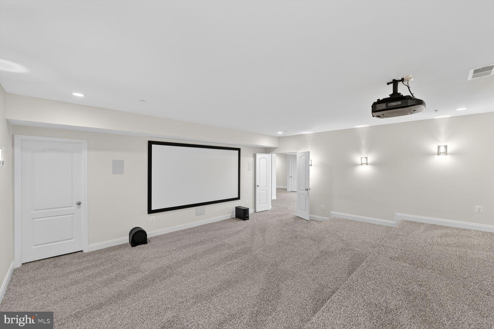 MARLBORO RIDGE - Residential