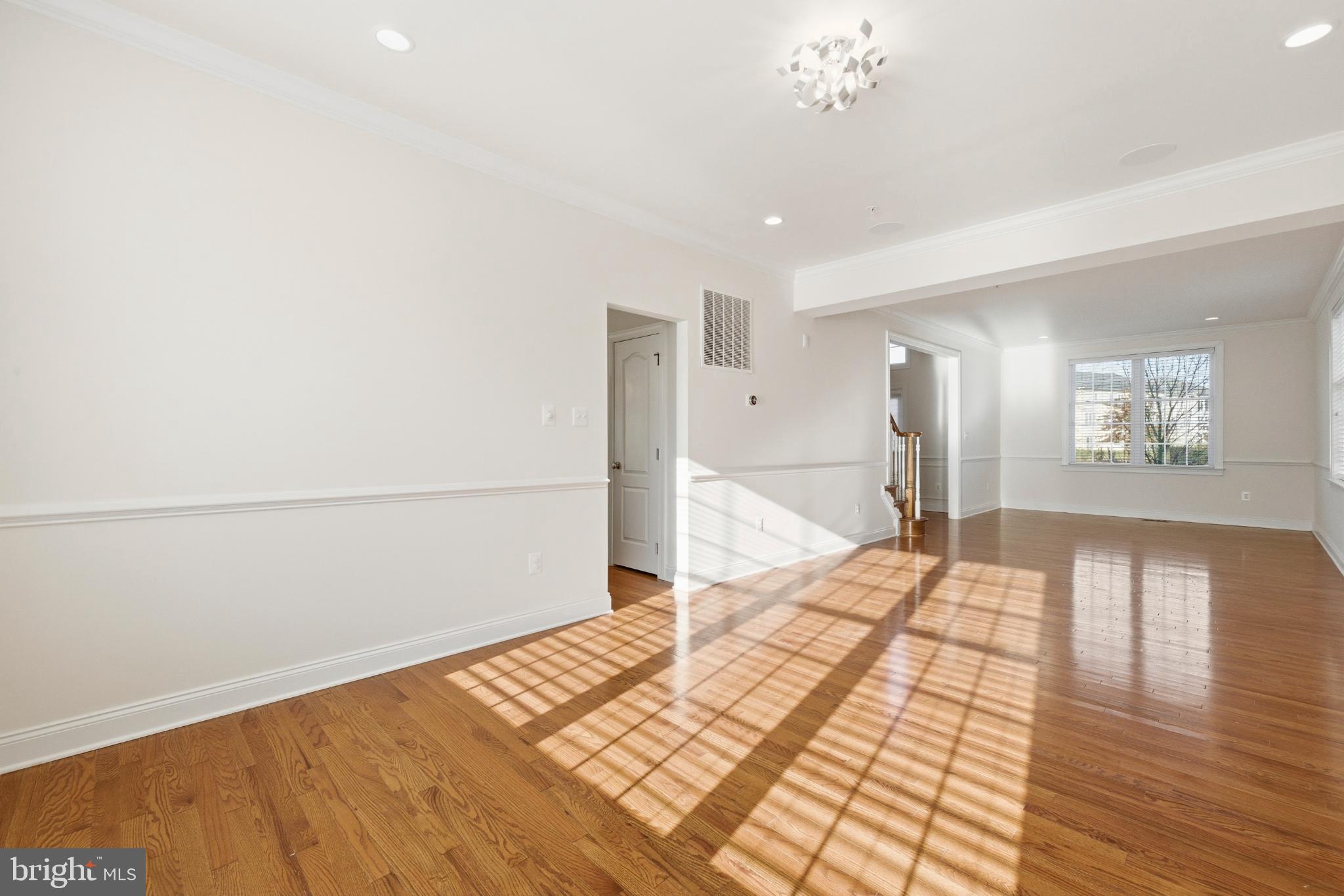 MARLBORO RIDGE - Residential