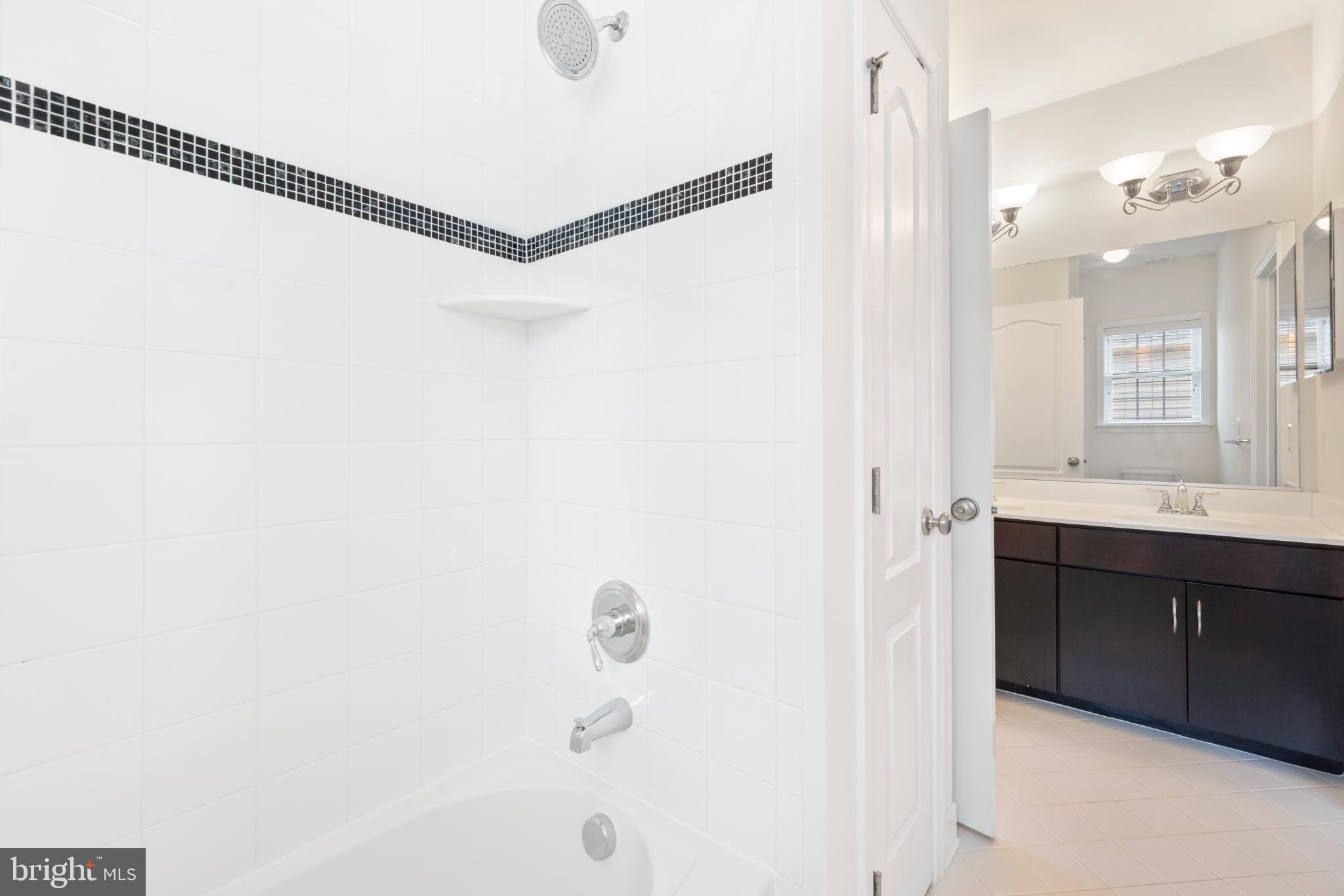 MARLBORO RIDGE - Residential