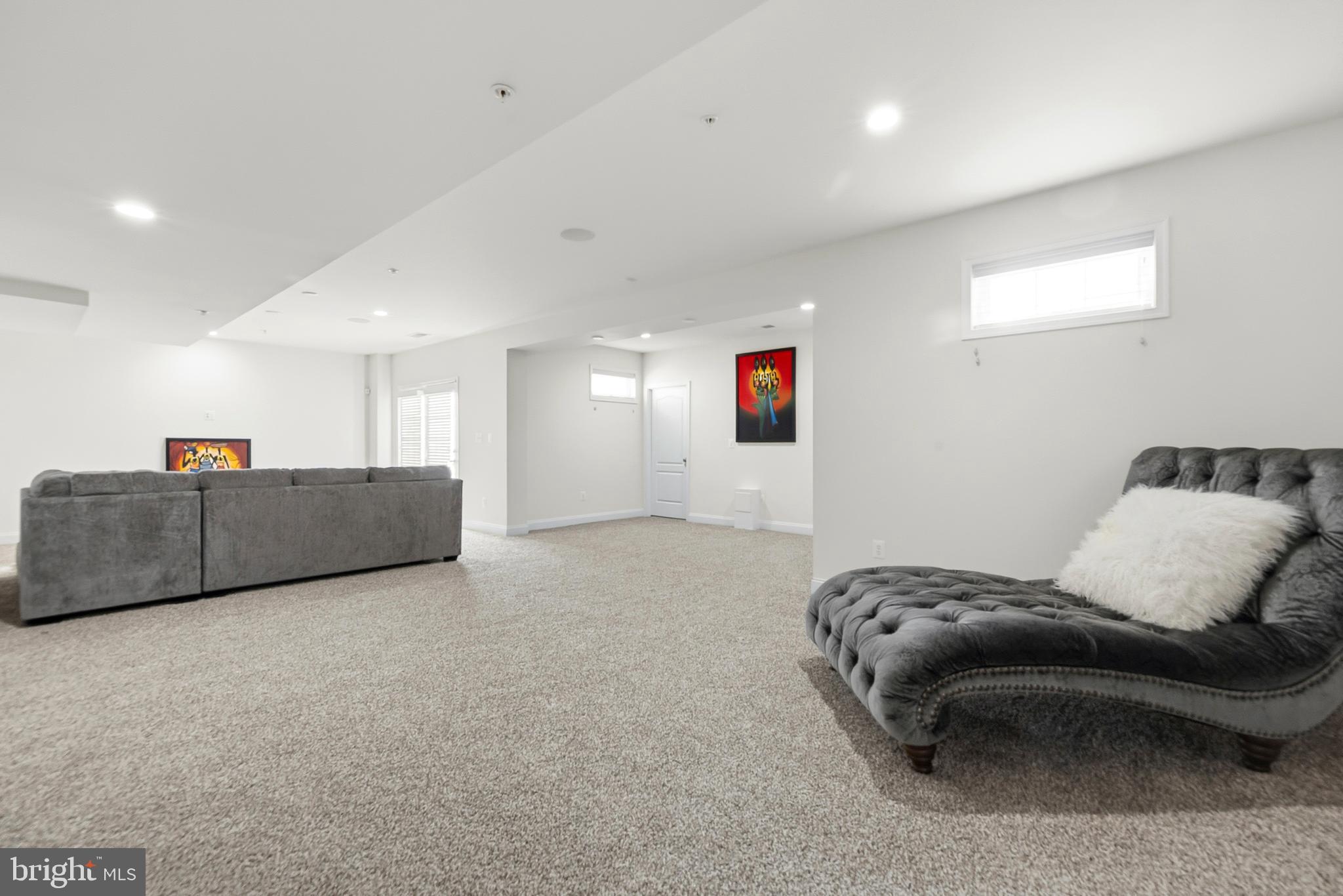 MARLBORO RIDGE - Residential