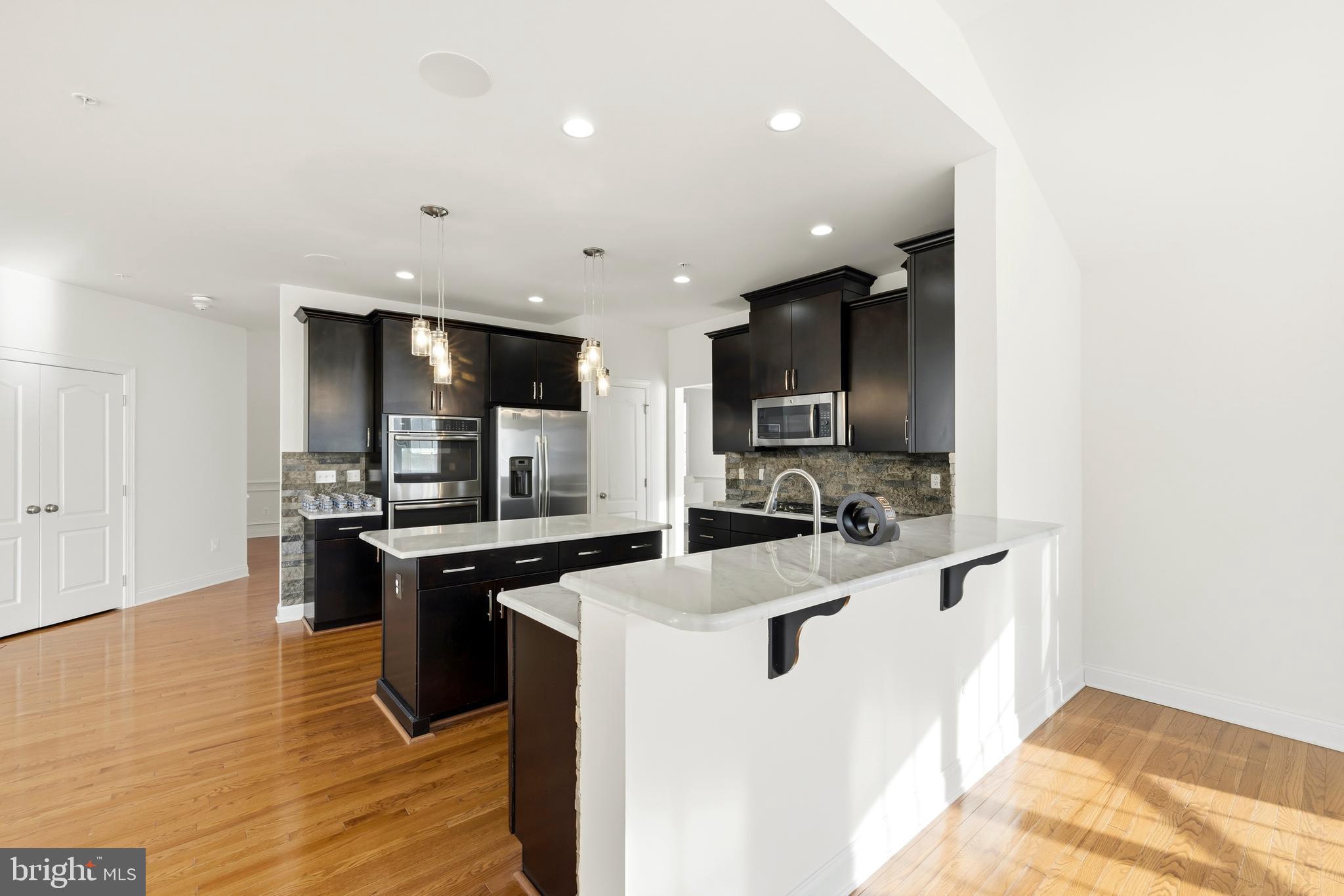 MARLBORO RIDGE - Residential