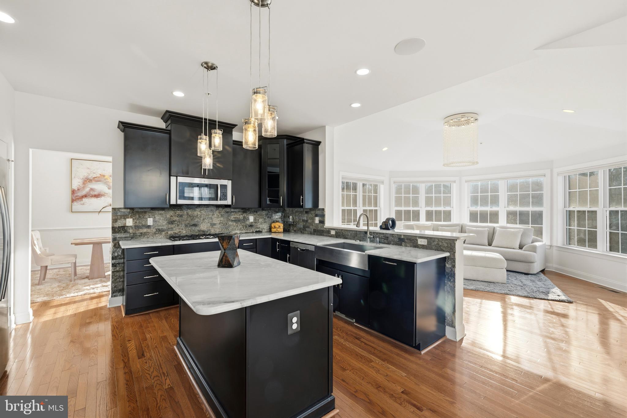 MARLBORO RIDGE - Residential