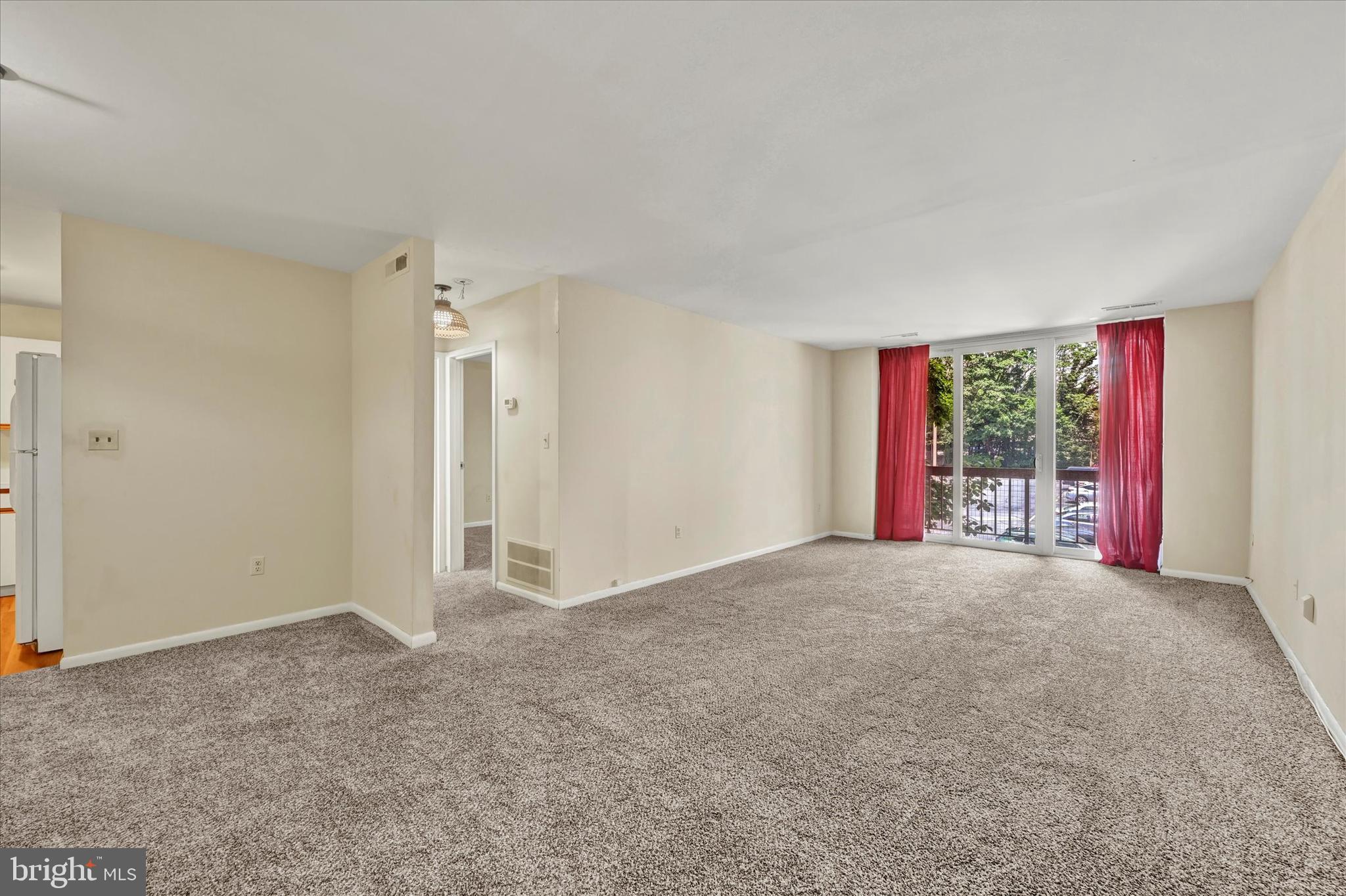 130 SLADE AVENUE 202